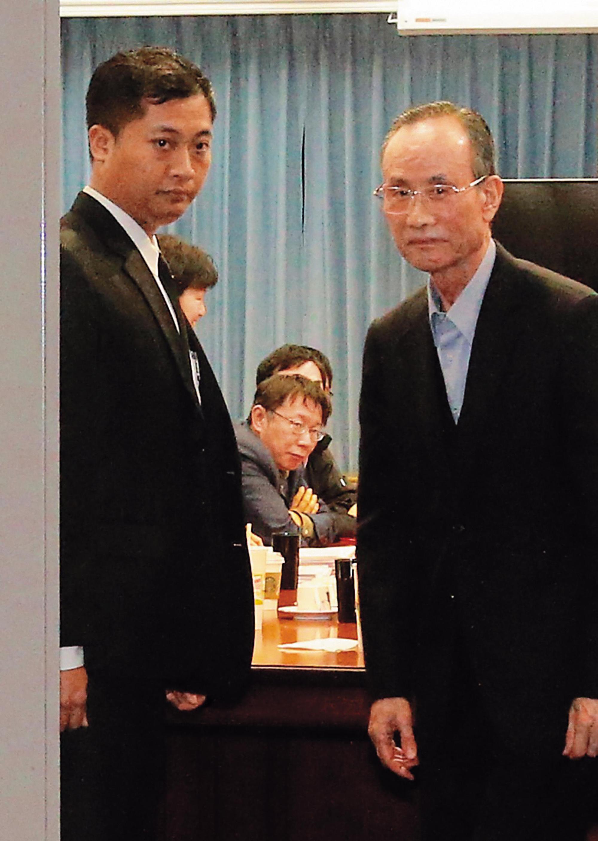 趙藤雄與柯文哲從第一次會面，就為了大巨蛋案隔空交火，雙方自此針鋒相對。（中央社）