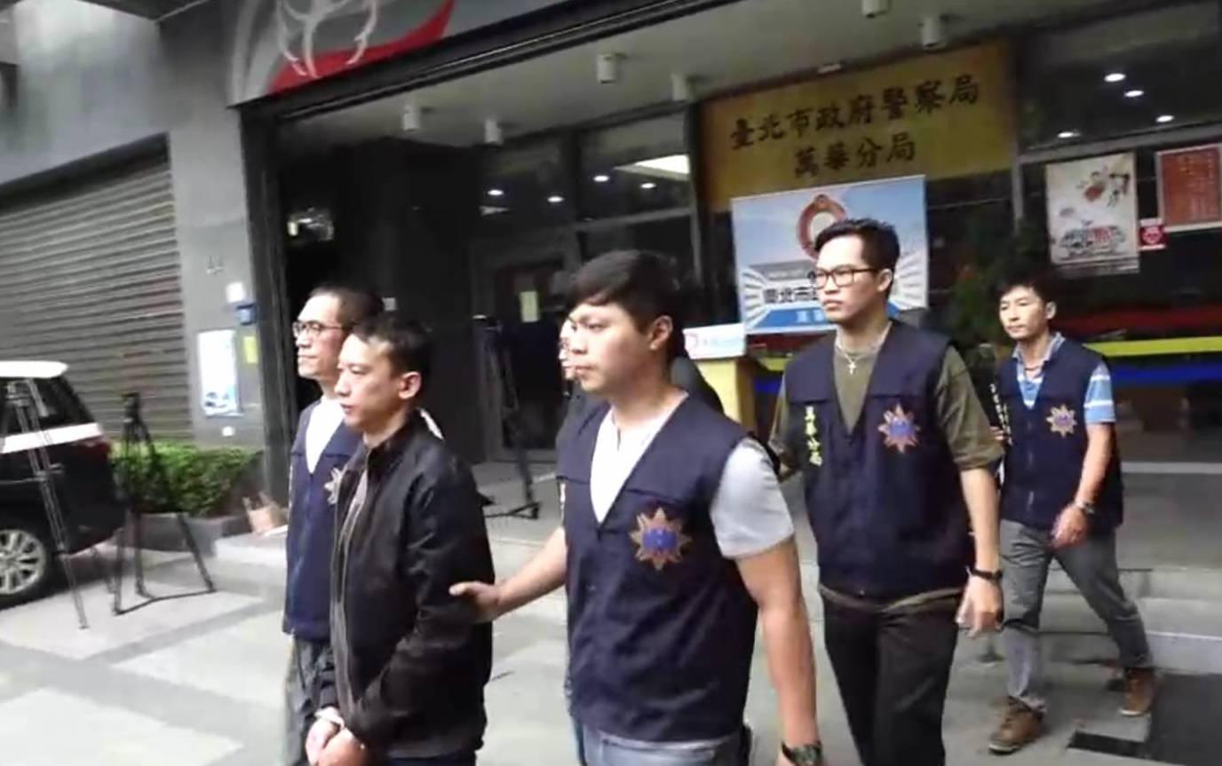 拘提陳明傑及幫眾到案。（警方提供）