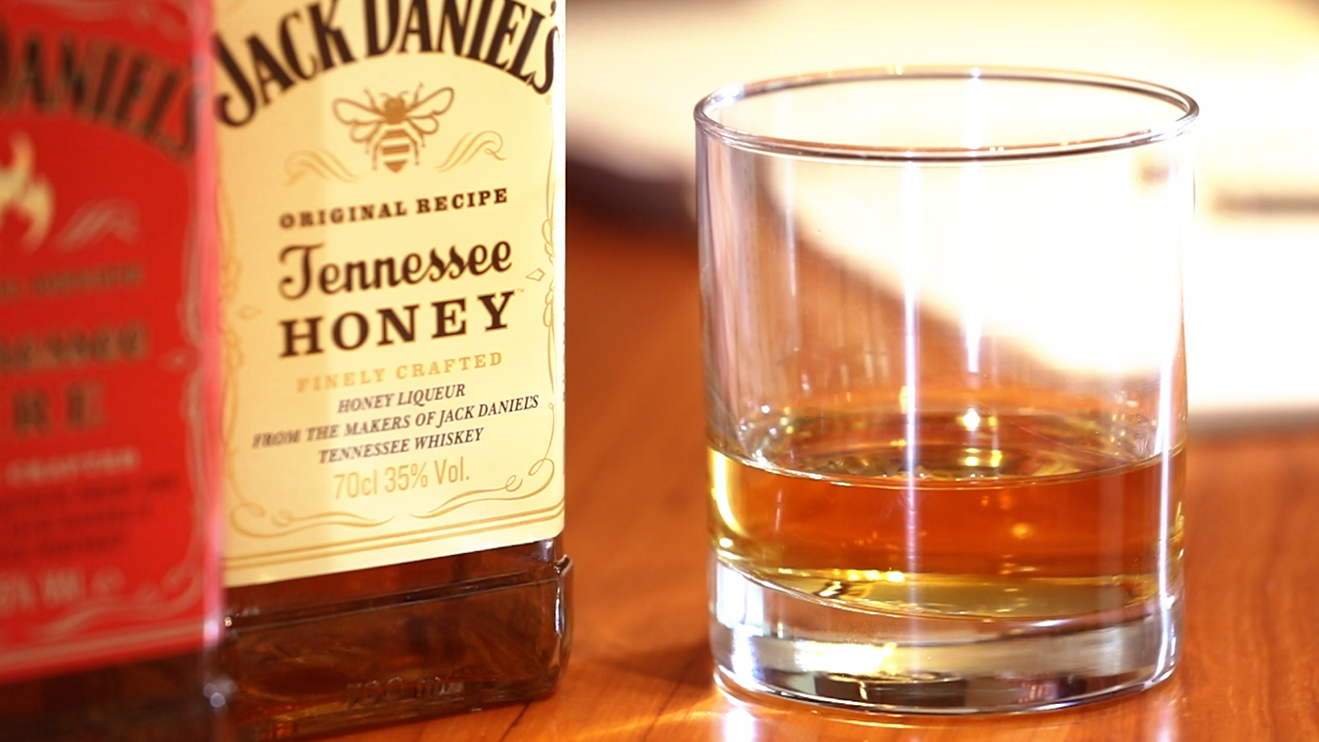田納西蜂蜜風味威士忌（Jack Daniel’s Tennessee Honey）喝來甜滋滋，討人喜歡。