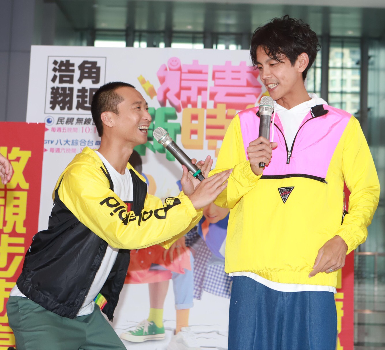 浩角翔起盼新節目明年有機會敲金鐘。(民視提供)