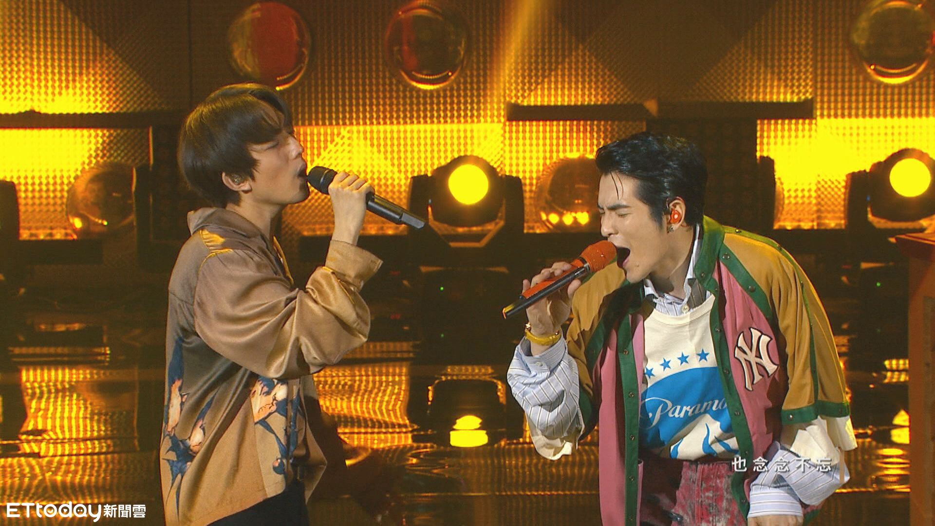 節目靈魂人物首席導師林宥嘉（樹老師）和蕭敬騰（獅子老師）一開場就飆歌。（量子娛樂提供）