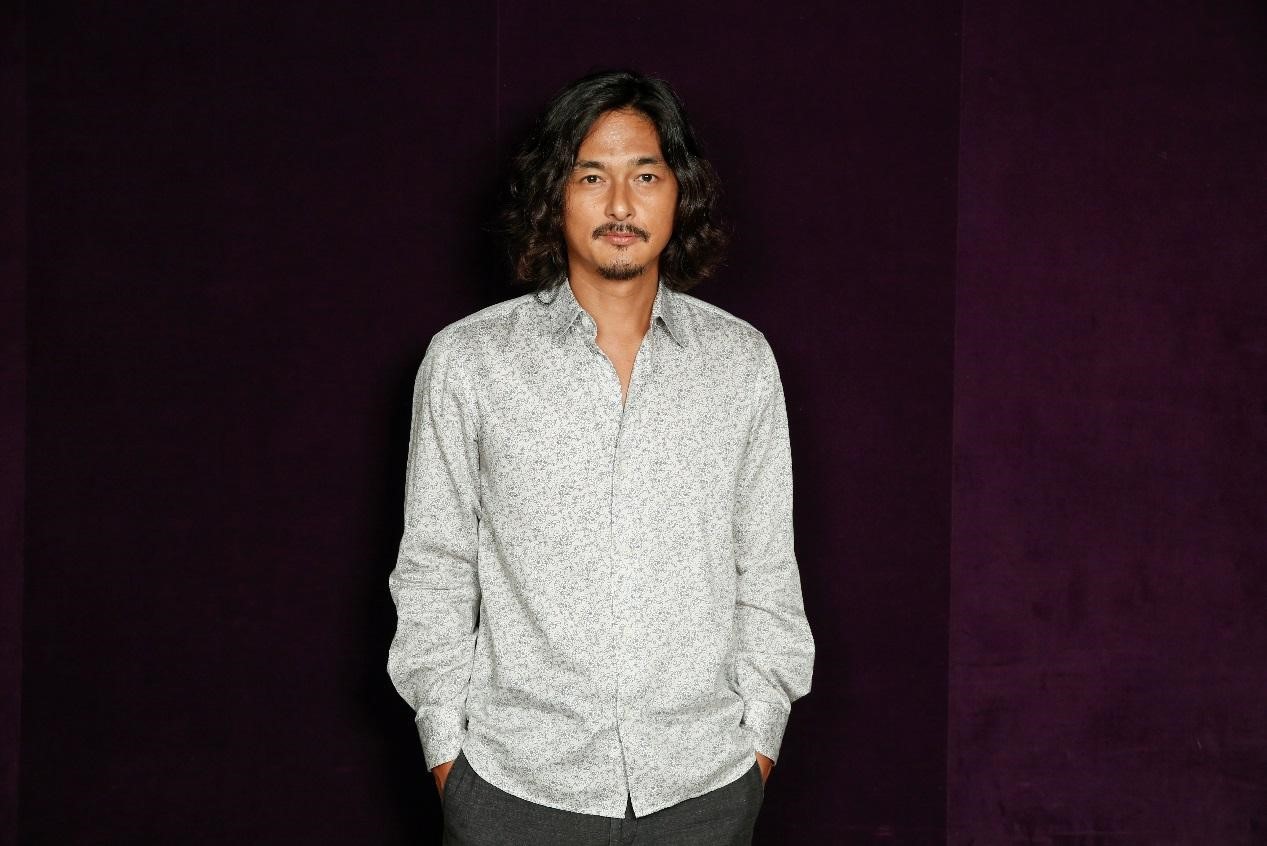 NAKED Inc.創辦人村松亮太郎，17歲入行，擁有演員、導演、社長、藝術創意總監等多重身份。