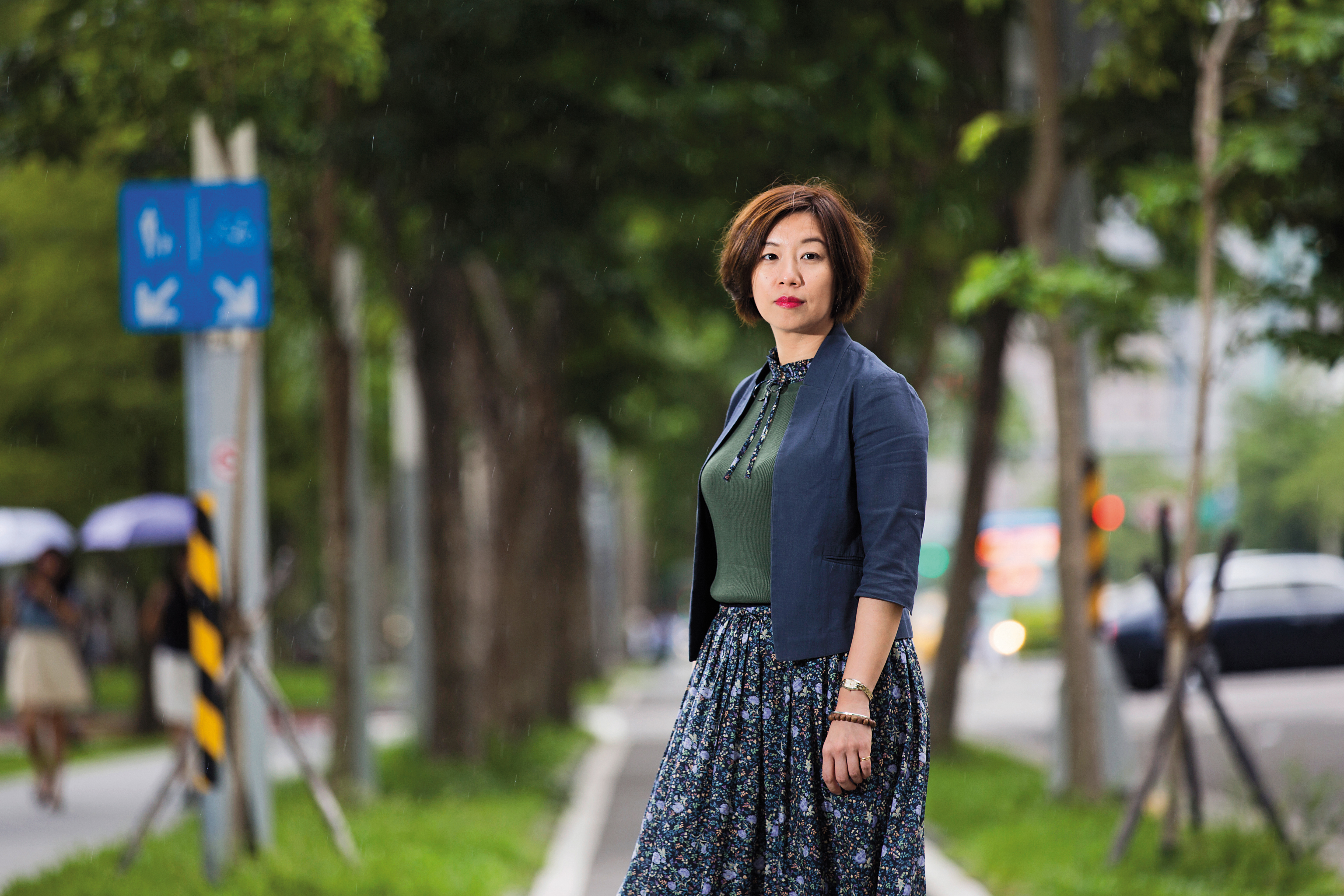 走過創傷而後重生，林靜儀對於診間無數女人的故事，或落淚不平，或溫馨鼓勵，相較於一般醫師，更多了幾分同理心。