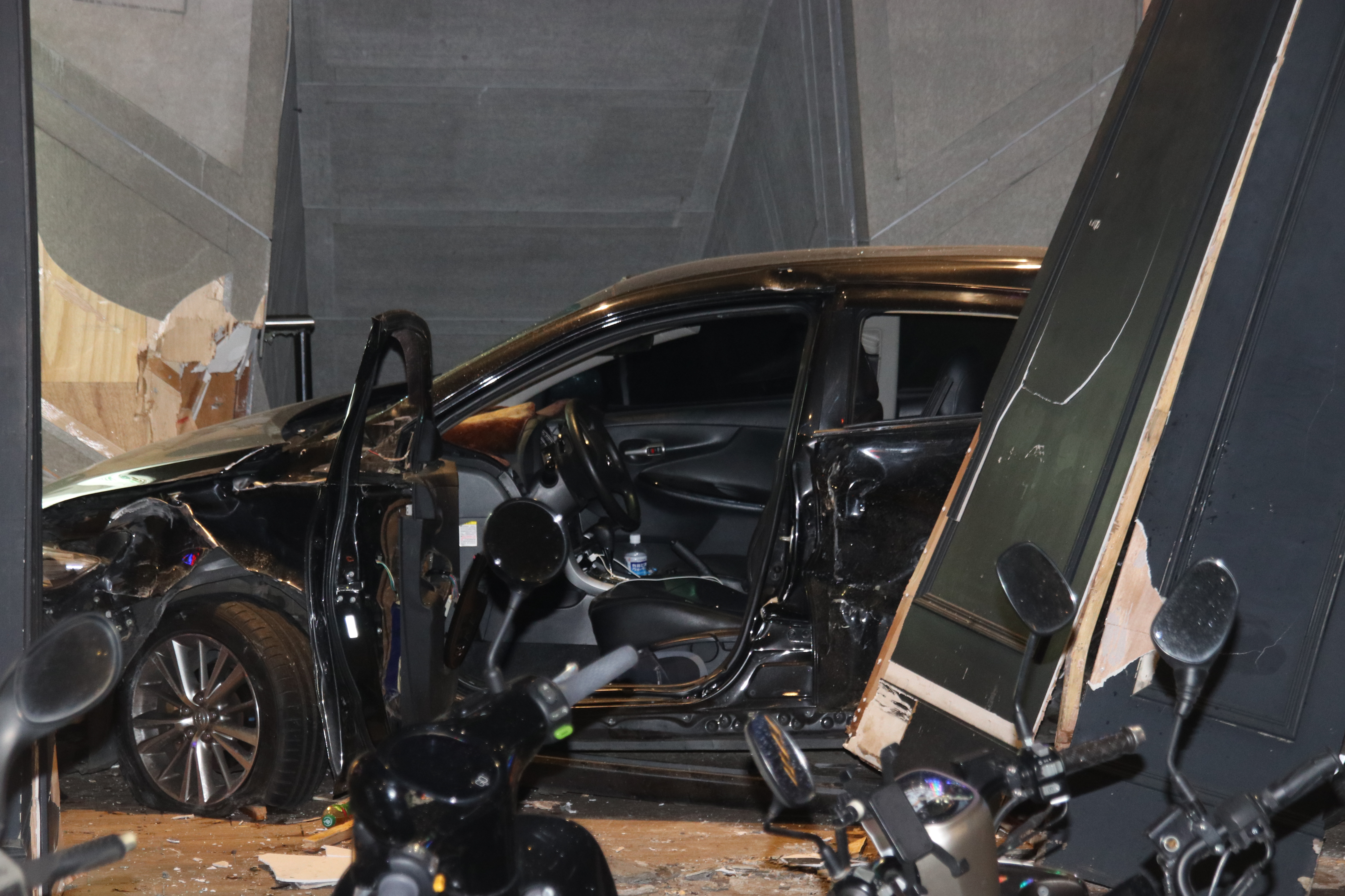 造成3死車禍的原因竟是駕駛無照競速。（翻攝畫面）