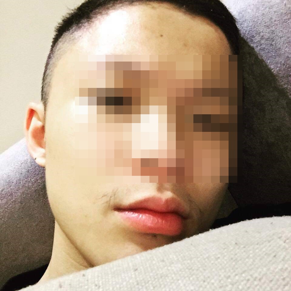 駕駛黑色轎車的肇事駕駛謝男年僅21歲。（翻攝自臉書）