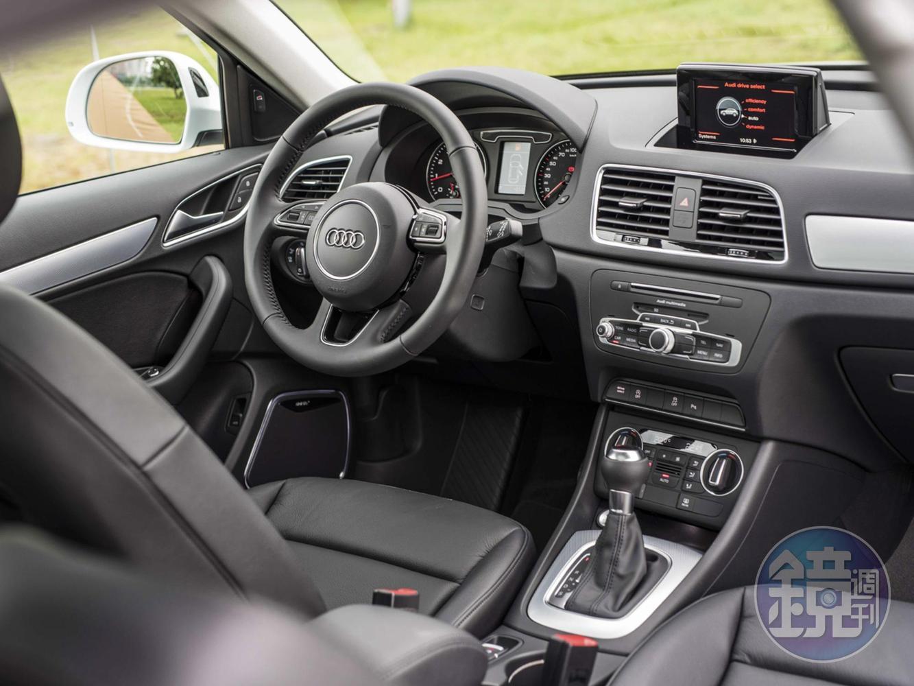 透過Audi drive select可程式車身動態系統，駕駛可選擇自身偏好的駕駛模式，享受多元駕馭樂趣！ 