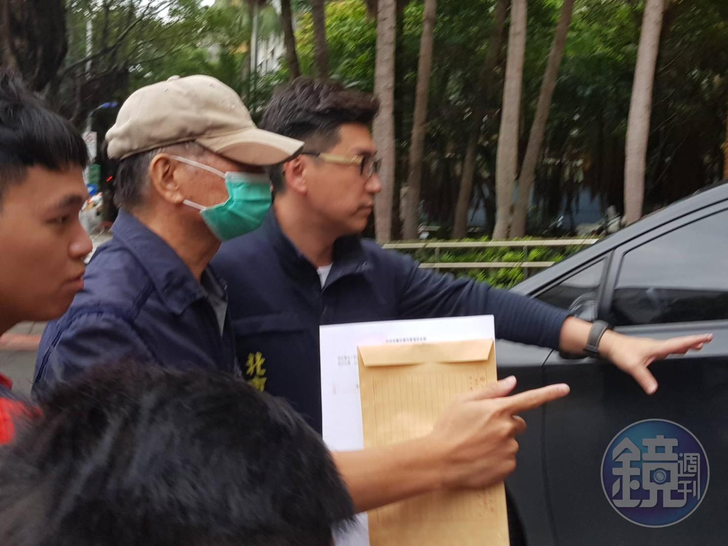 檢方指出，由於周哲宇逃亡期間，明顯有人協助藏匿，已另行分案追究相關刑責。