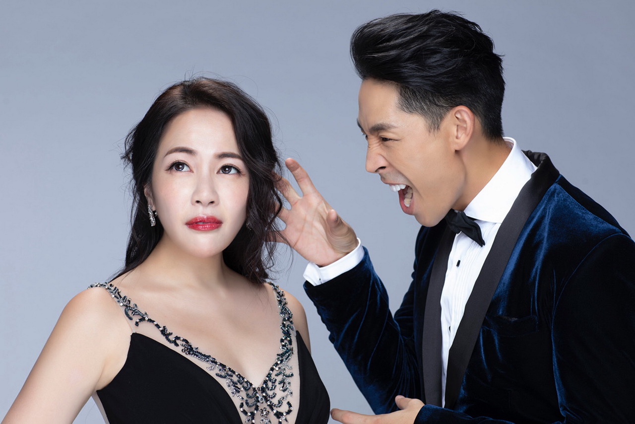 藍鈞天與老婆Fiona補拍婚紗照，為拍婚紗照，Fiona最近認真瘦身，展現爆乳性感身材。（寶麗來國際娛樂提供）