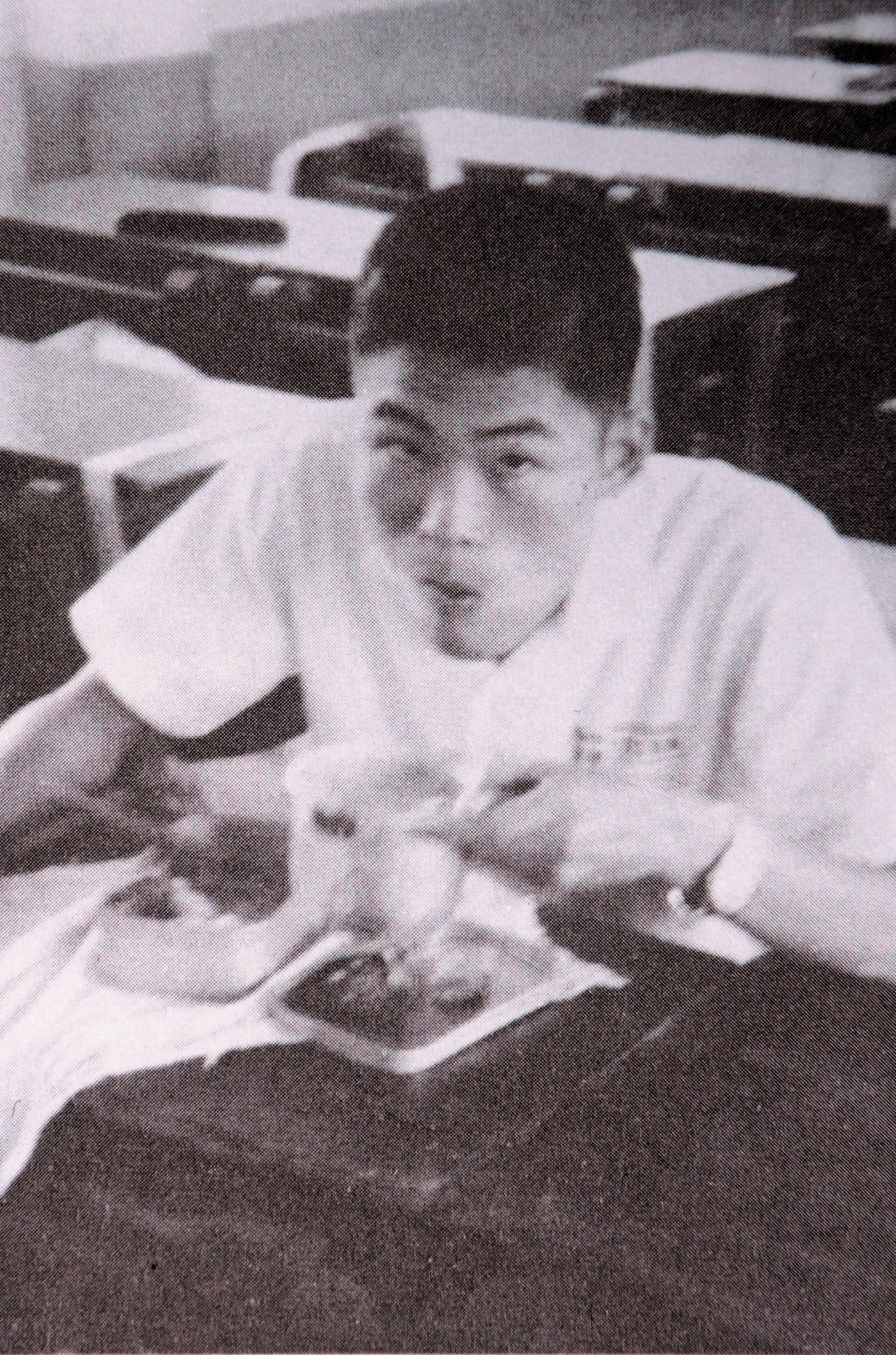 年少時期的陳得福營養不良又體弱多病,被同儕戲稱為「豆腐陳」。(仙妮蕾德提供)