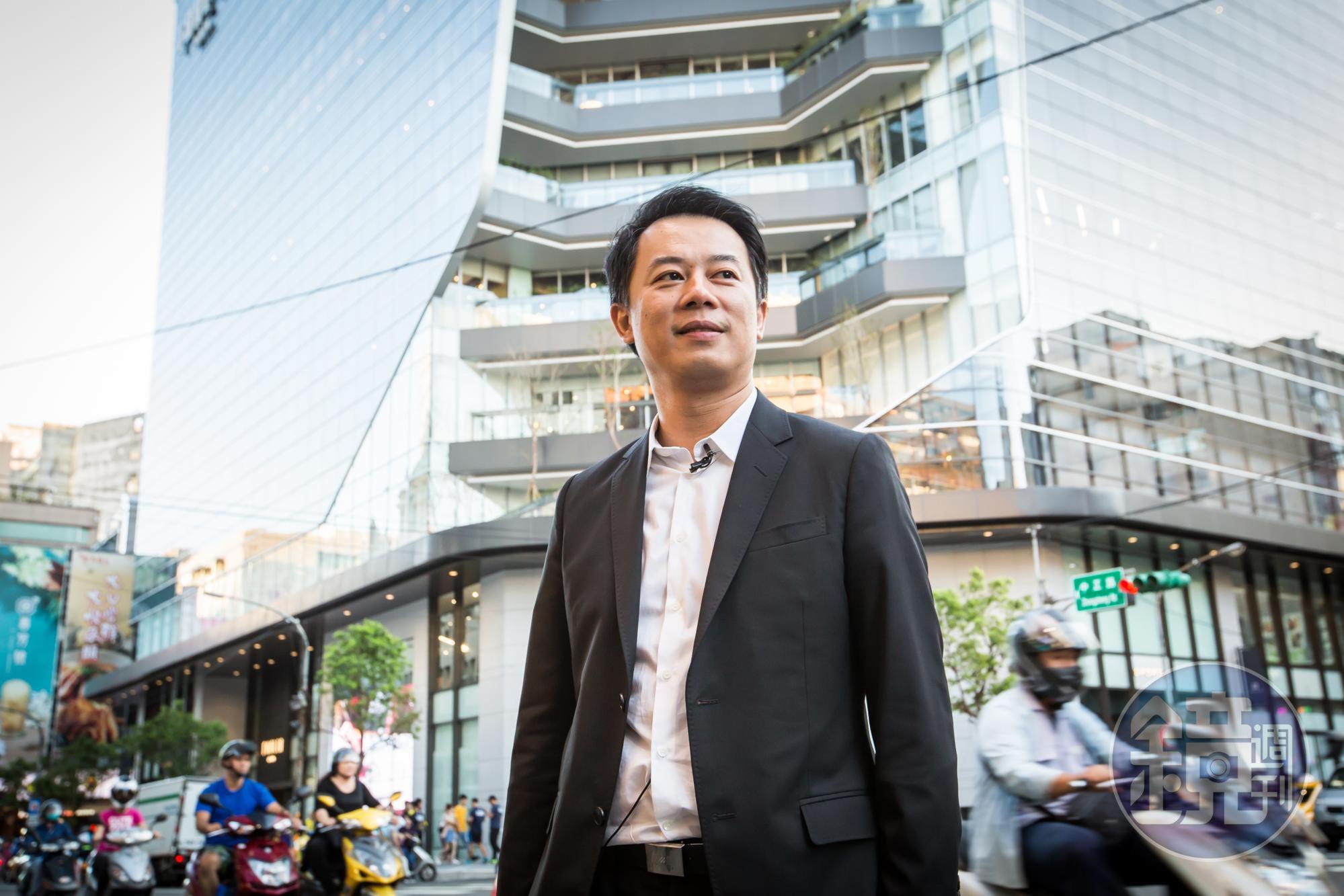 統領二代翁華利接棒後，一改保守作風主動出擊要擦亮統領招牌。