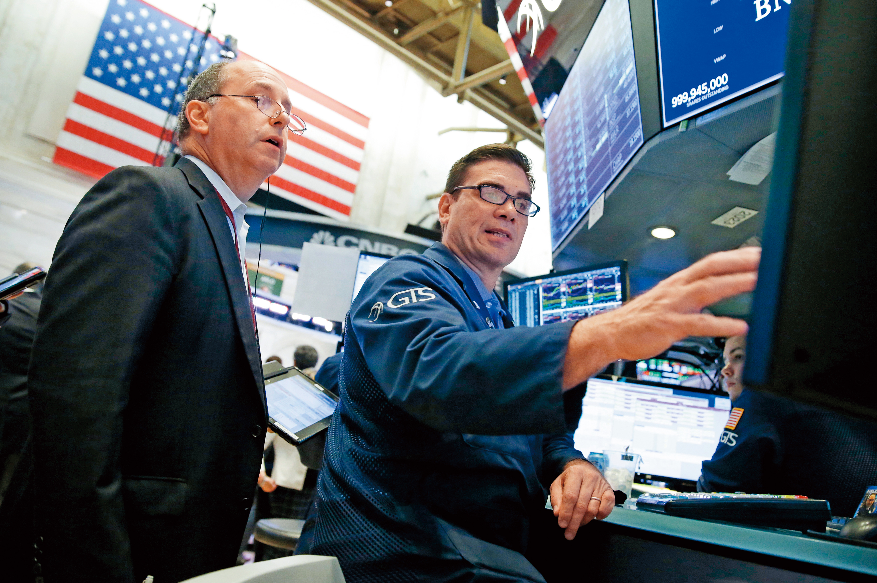 金融海嘯後全球市場豬羊變色,先前不受投資人鍾愛的美股一枝獨秀,連年上漲。(東方IC)