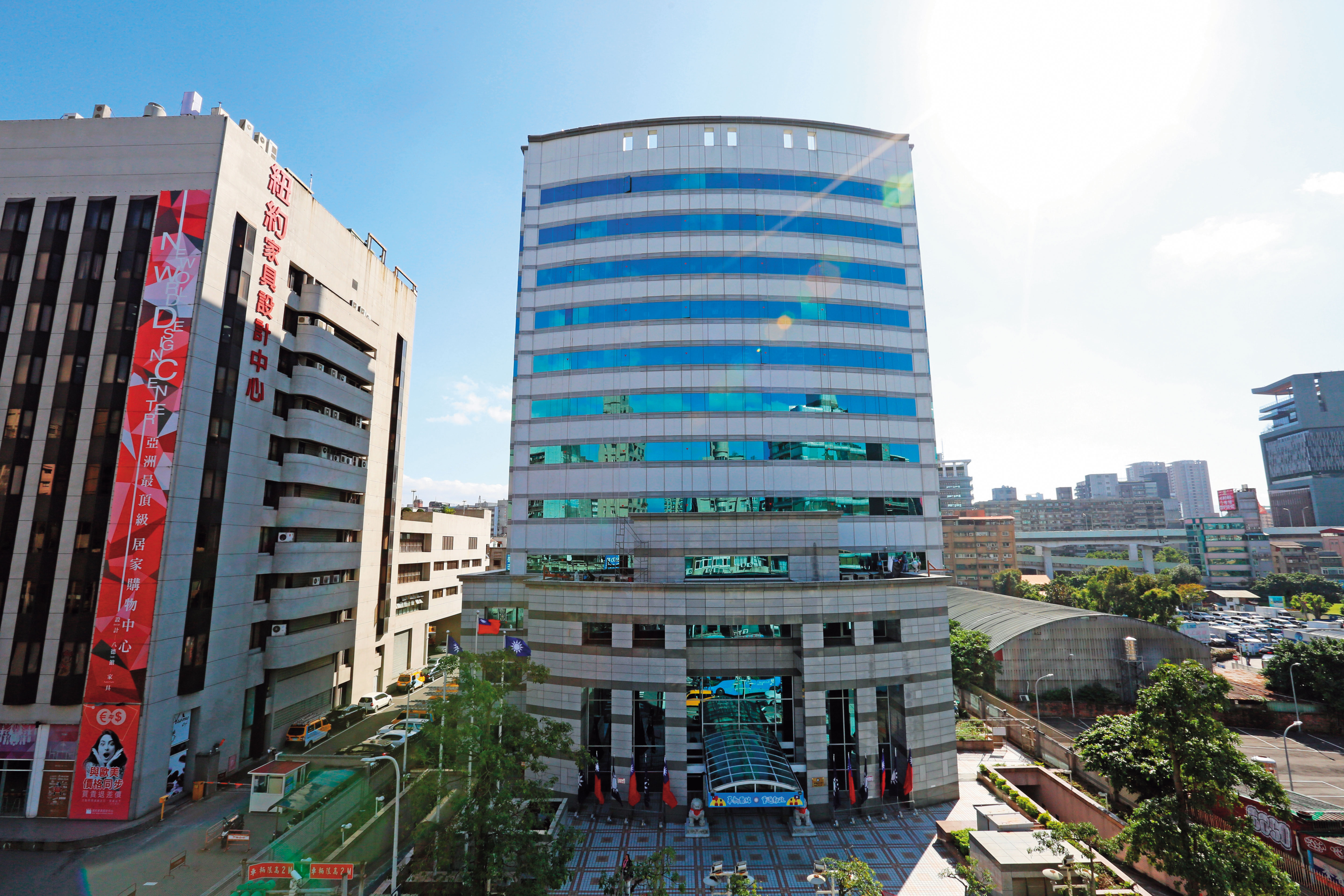 馬英九當時在國民黨中央（圖）、台北市長辦公室與中投高層及余建新陣營協商三中交易，過程充滿火藥味，差點破局。
