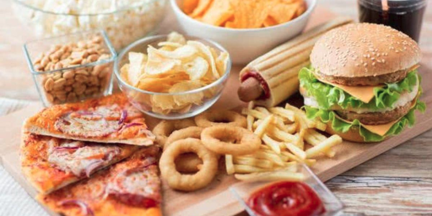 眾人所愛的「垃圾食品」。（取自bing）