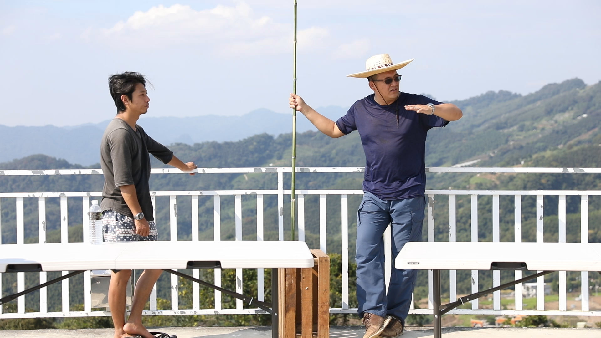 「瑪菈棒露營區」在小山丘頂,視野相當棒。