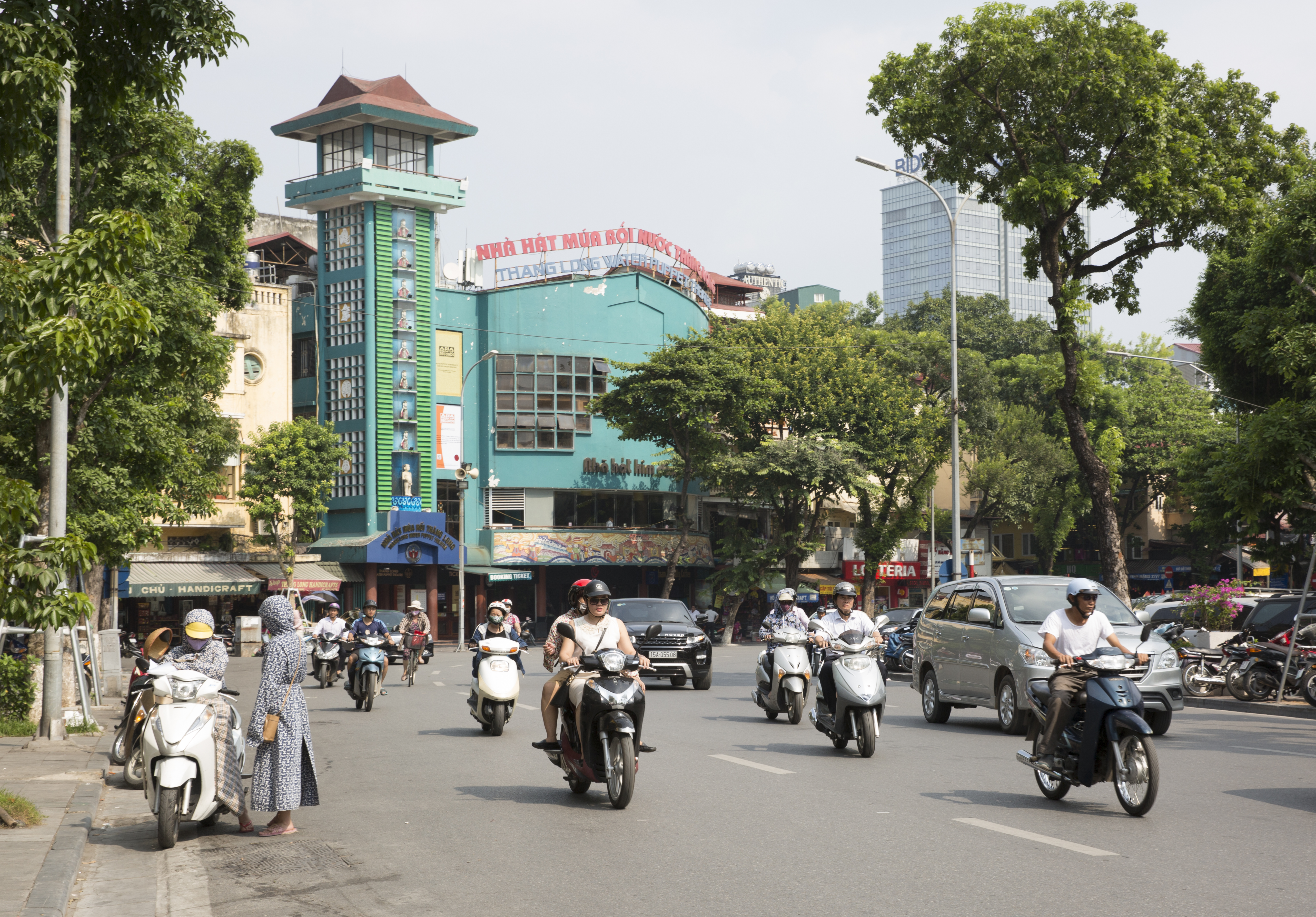 越南深受中國文化影響，不但有農曆新年與端午節的習俗，現在也是最多台商落腳的東南亞國家。