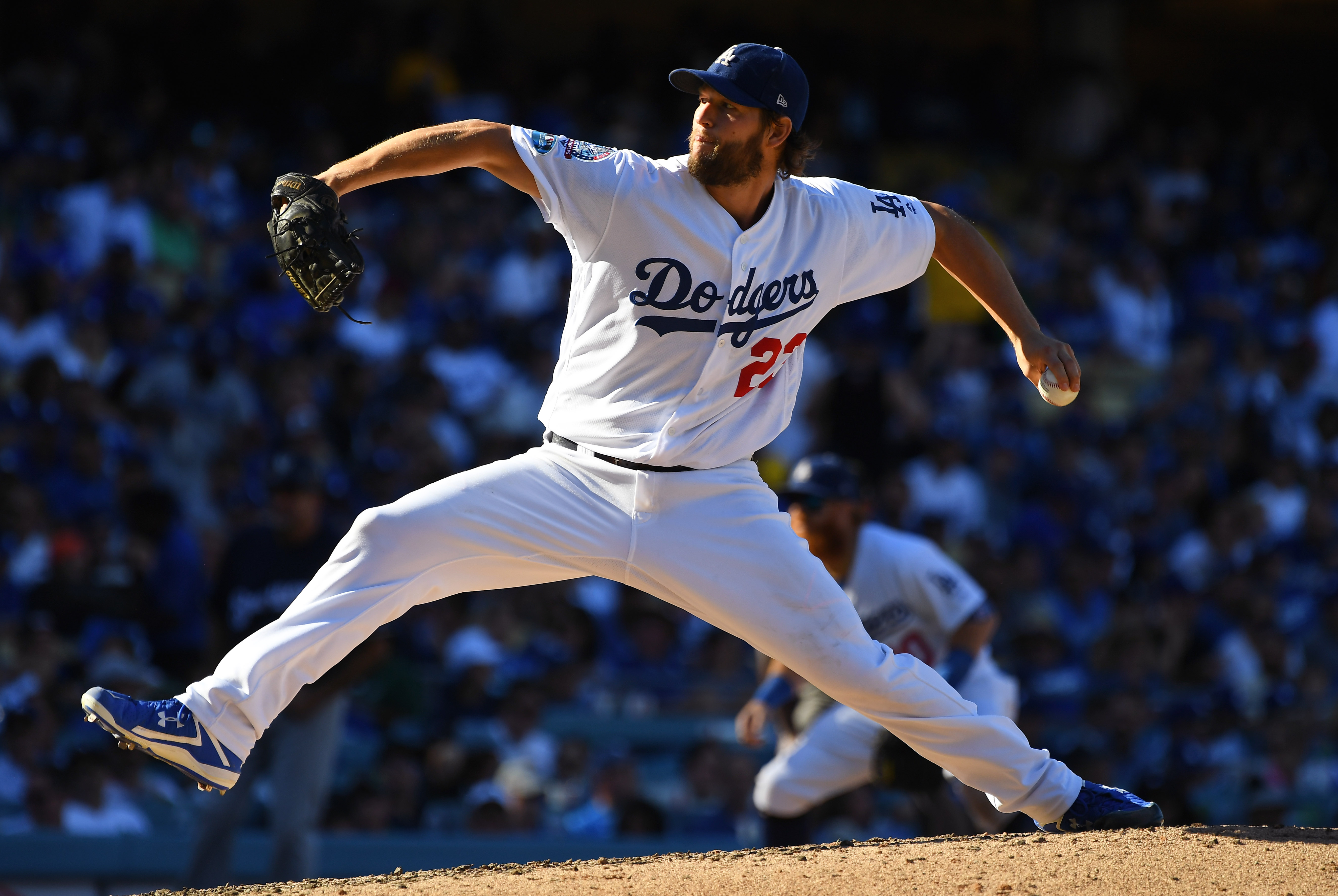 柯蕭主投7局只被敲3安打丟1分，另外送出9次三振，幫助道奇以5比2奪勝，率先取得聽牌優勢。（東方IC）