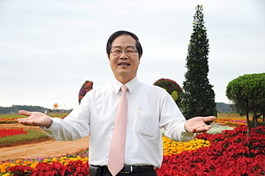 南投縣前縣長李朝卿（圖）被控貪汙風災修繕工程款近2千萬元，今（18日）遭判刑98年，並啟動防逃機制。（南投縣政府提供）