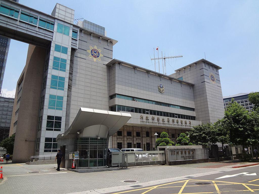 2名台灣女童流落澳洲街頭疑遭拐賣，父親出面喊冤，表示兩姊妹是出國攻讀數理。（翻攝畫面）