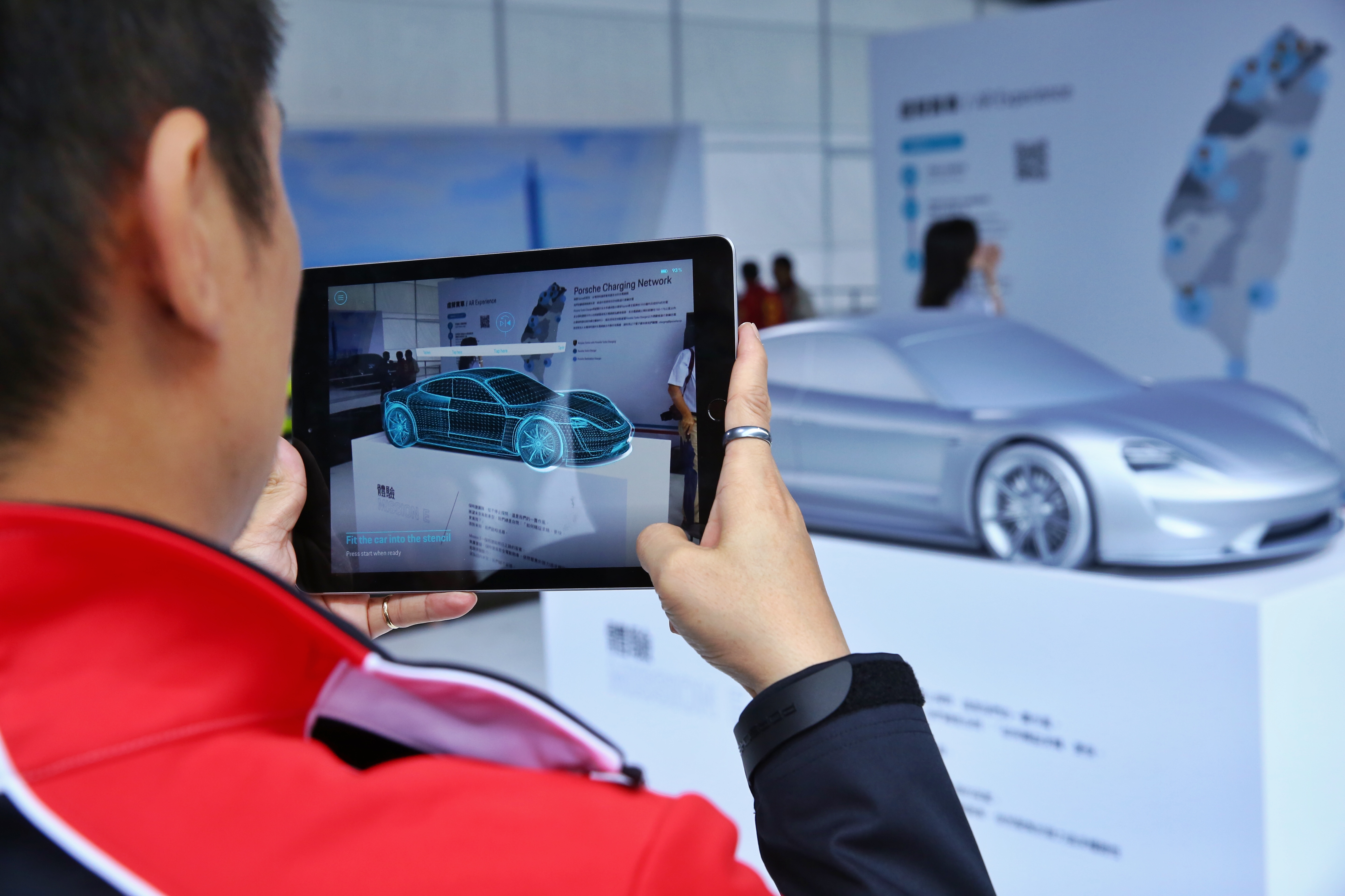 保時捷引進經典911車系有史以來最強的自然進氣公路跑車王者—911 GT3 RS來台開賣。