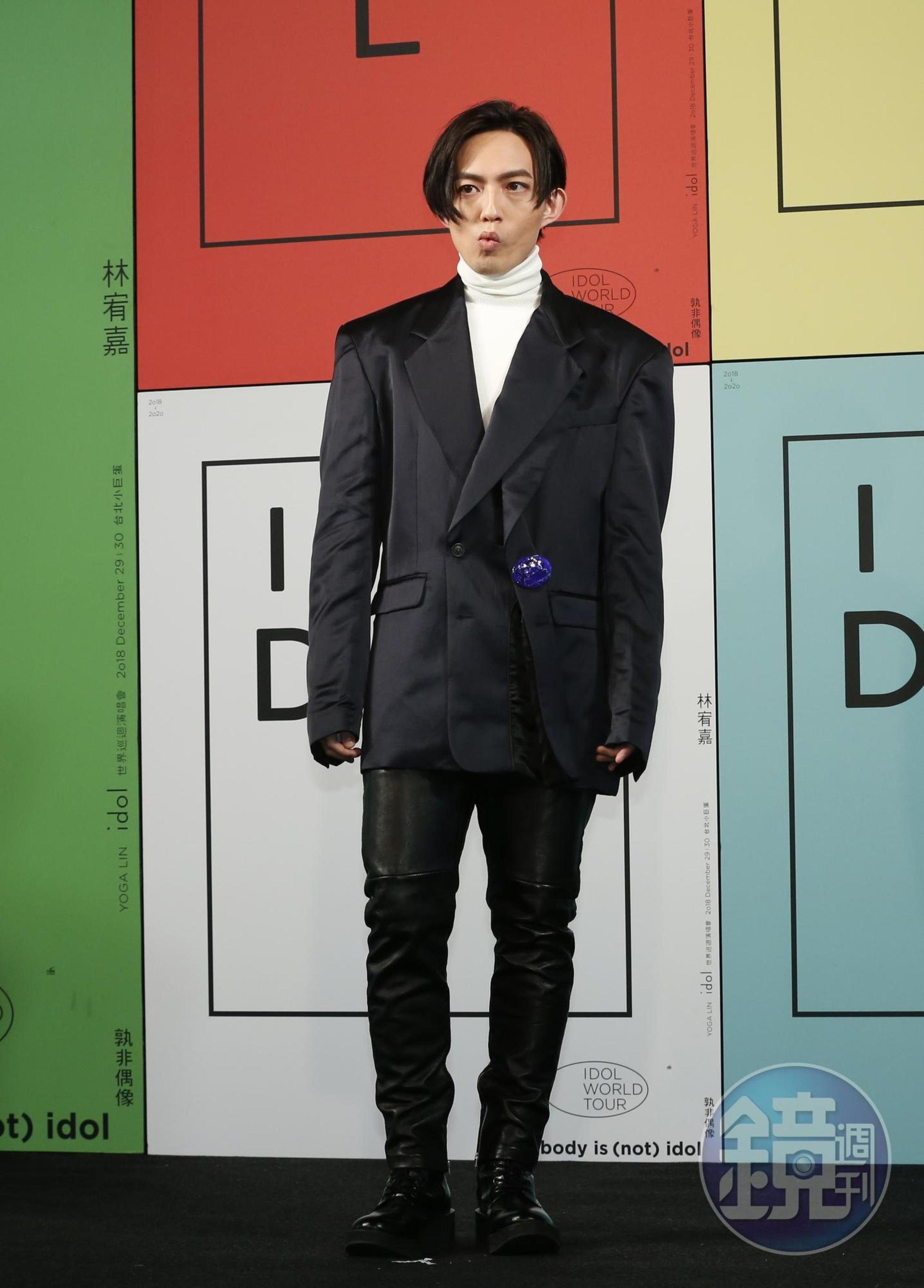 提起《idol》,林宥嘉笑稱偶像是自己的老婆丁文琪。