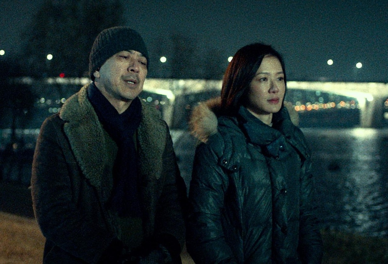 高捷、尹馨等主演的《幸福城市》第一段，選在冬天赴韓國首爾出外景，捕捉冰冷的感覺。 （牽猴子整合行銷提供）