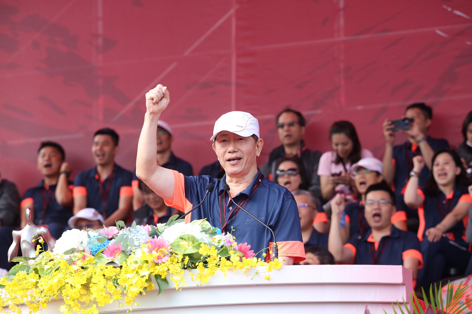 台積電董事長劉德音宣布送出4.68億元的小禮物給員工。