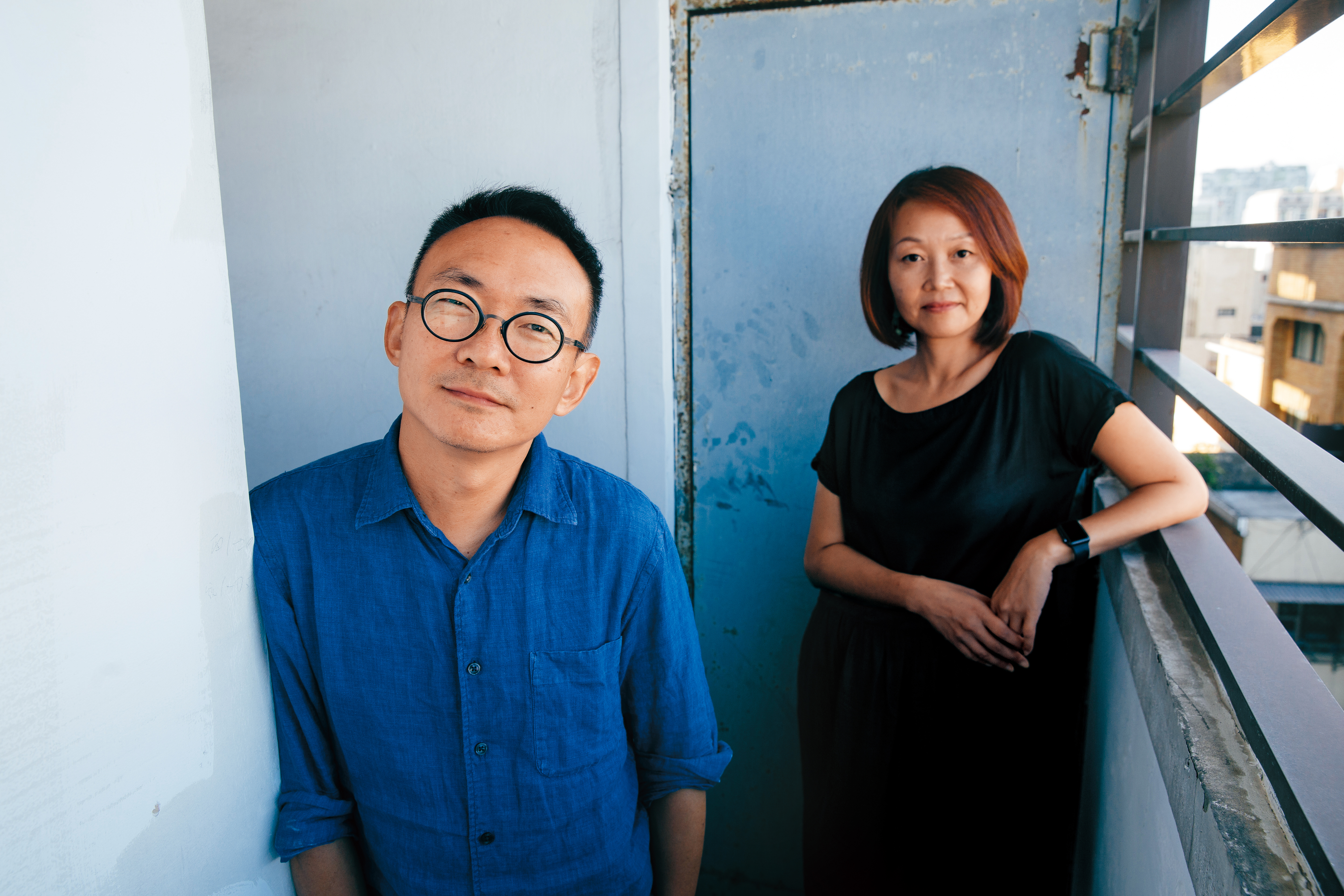 何蔚庭（左）與胡至欣是夫妻、也是多年的工作夥伴，何蔚庭導演的電影《台北星期天》《幸福城市》胡至欣都是監製。