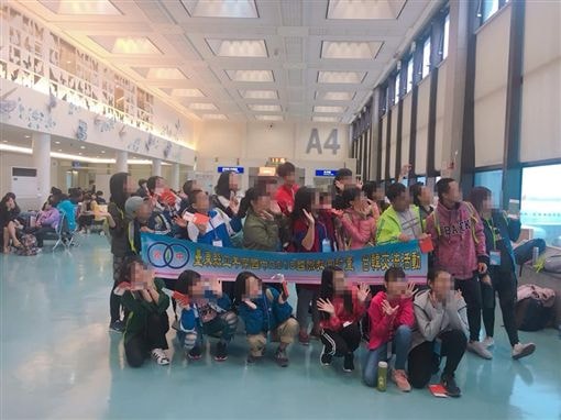 卑南國中赴韓交流，卻在抱獎牌回來時遇上死劫。（翻攝畫面）