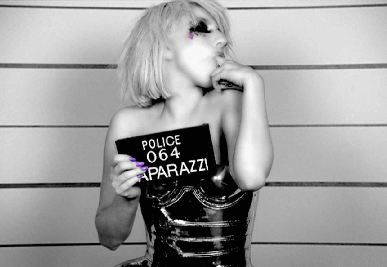 很多和丹尼塔爾合作的藝人都名氣響亮，例如女神卡卡的單曲MV《 Paparazzi 》便是由他剪輯。 （ 丹尼塔爾提供）