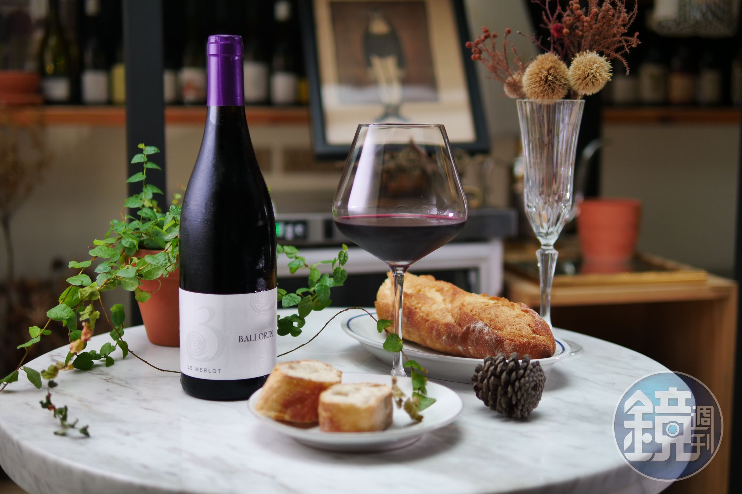 「Le Merlot 2016, Domaine Gilles Ballorin」純飲時能感受高結構度。（旭宣葡萄酒，1,200元／瓶）