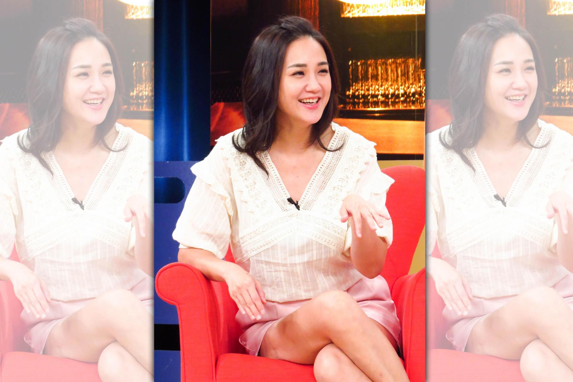 何妤玟愛喝酒，但酒後行徑誇張被老公禁酒，只好跑回娘家喝。（衛視中文台提供）