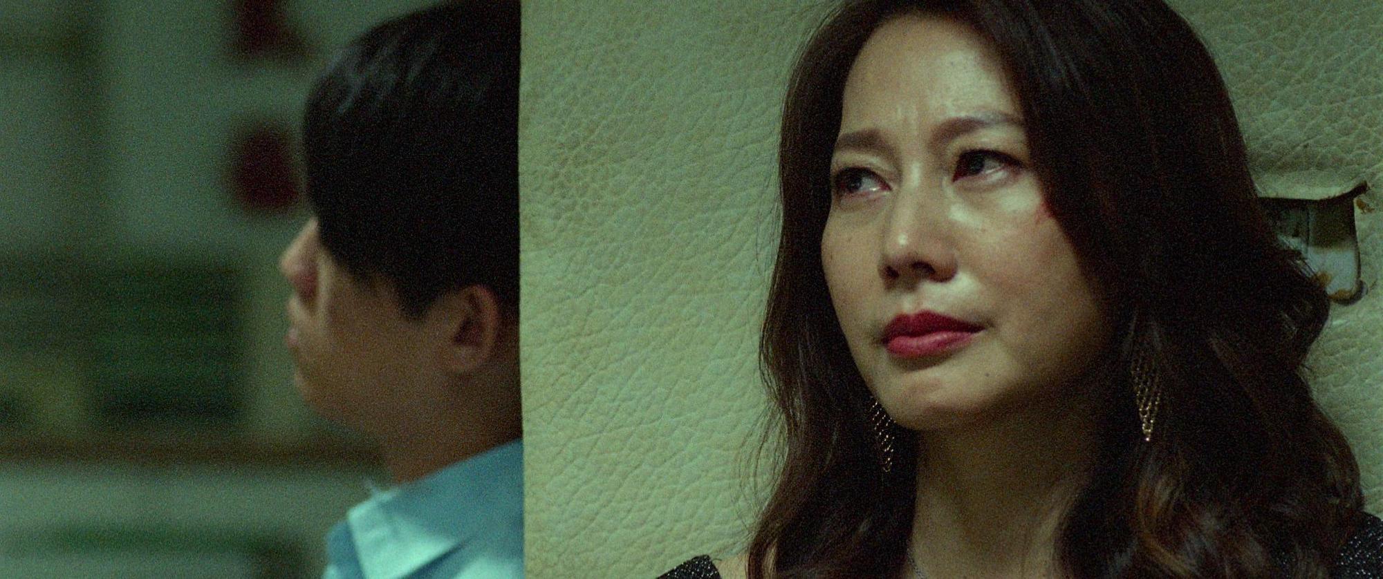 丁寧(右)在《幸福城市》飾演王姊,與飾演小小張的謝章穎雙雙入圍金馬獎最佳女配角與新演員。(牽猴子提供)