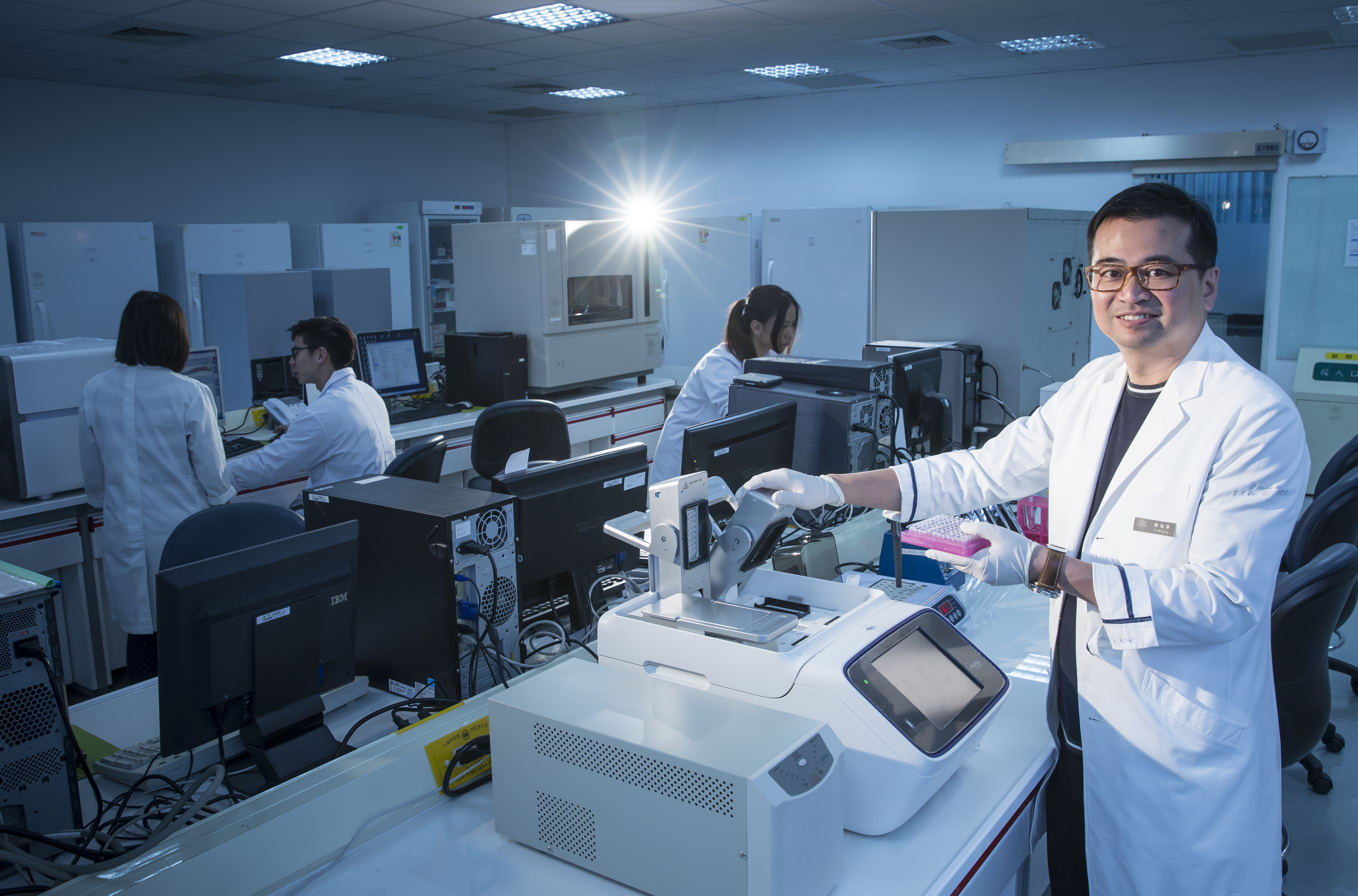 知名基因遺傳學者蘇怡寧醫師表示，精準醫療的基因檢測仍是醫學，也就是說最重要的是判讀，必須由專業的醫療團隊來做才可靠。