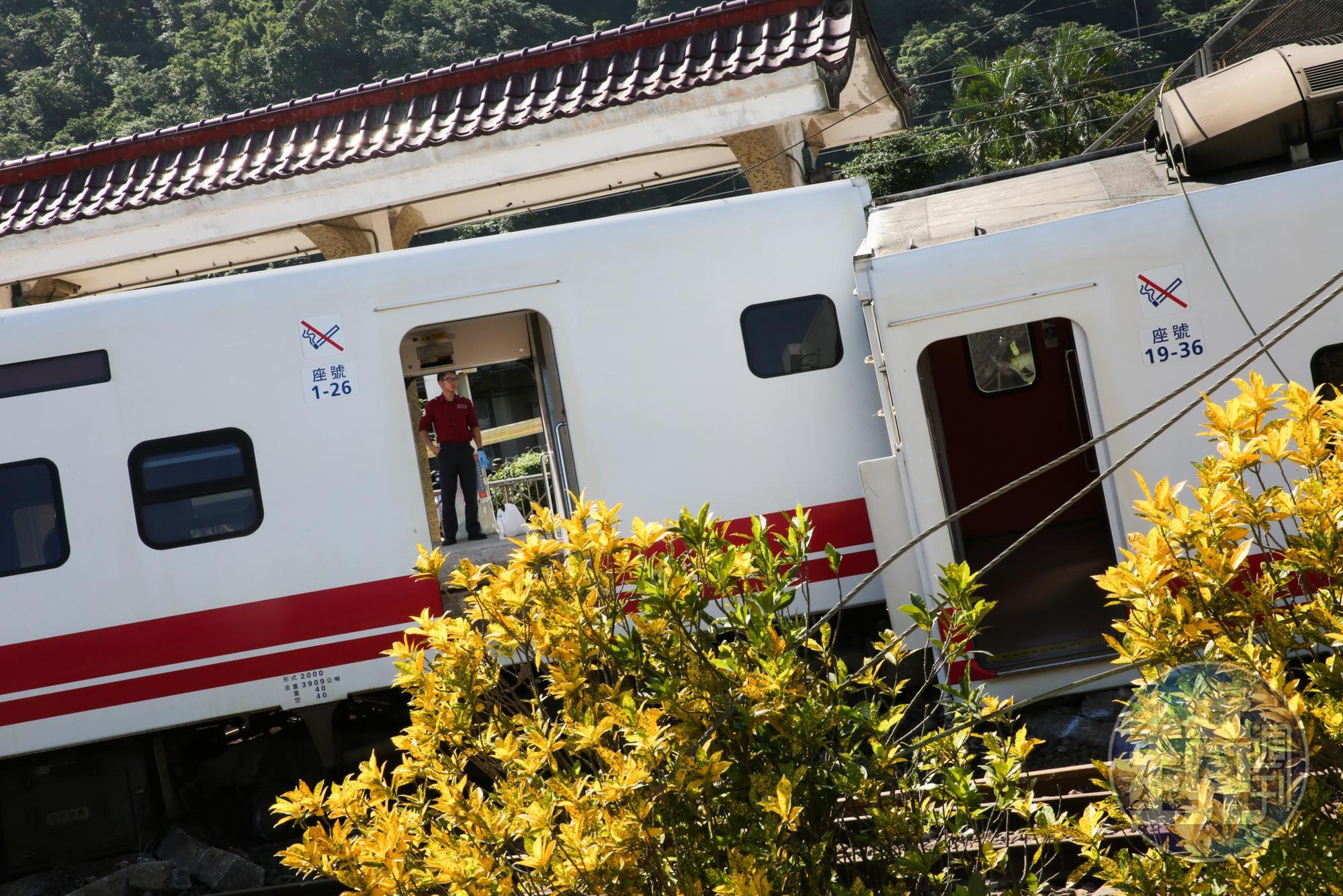 普悠瑪駕駛尤振仲預定在中午過後，主動對外說明當天翻車情況，並向罹難者家屬與傷者致歉。
