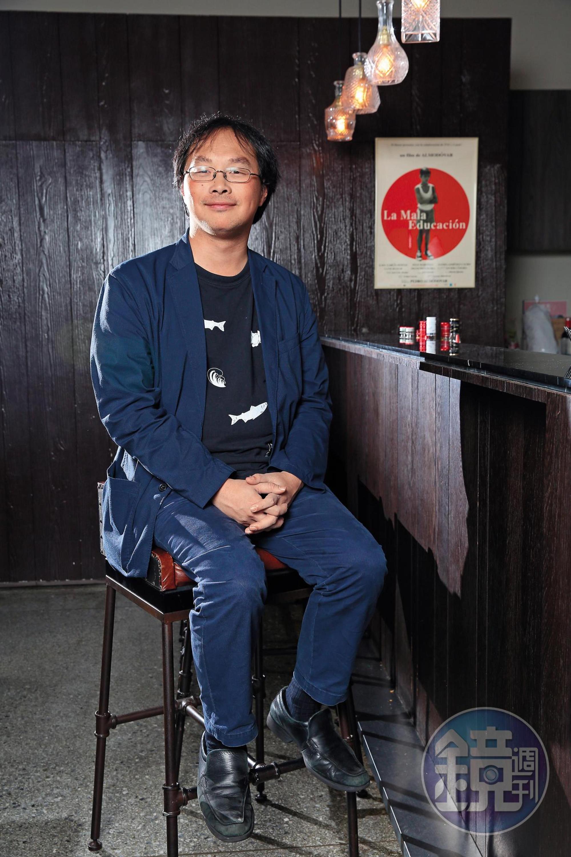 拍片以來，深田晃司堅持獨立製片路線，一手包辦每部電影的編劇、導演、剪接。