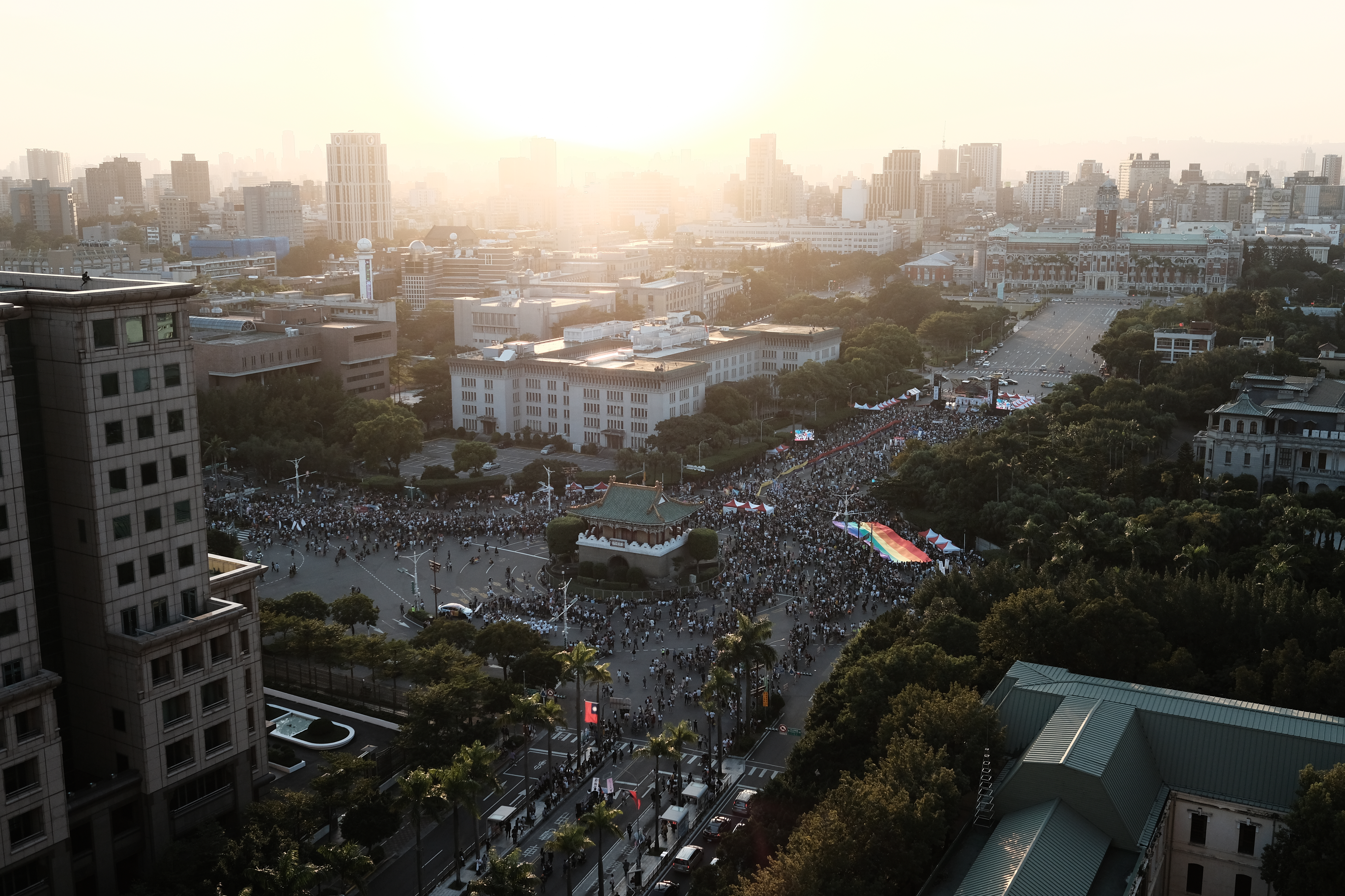 2018台灣同志大遊行已走回終點舉行晚會，並寫下逾13萬人上街的新紀錄。