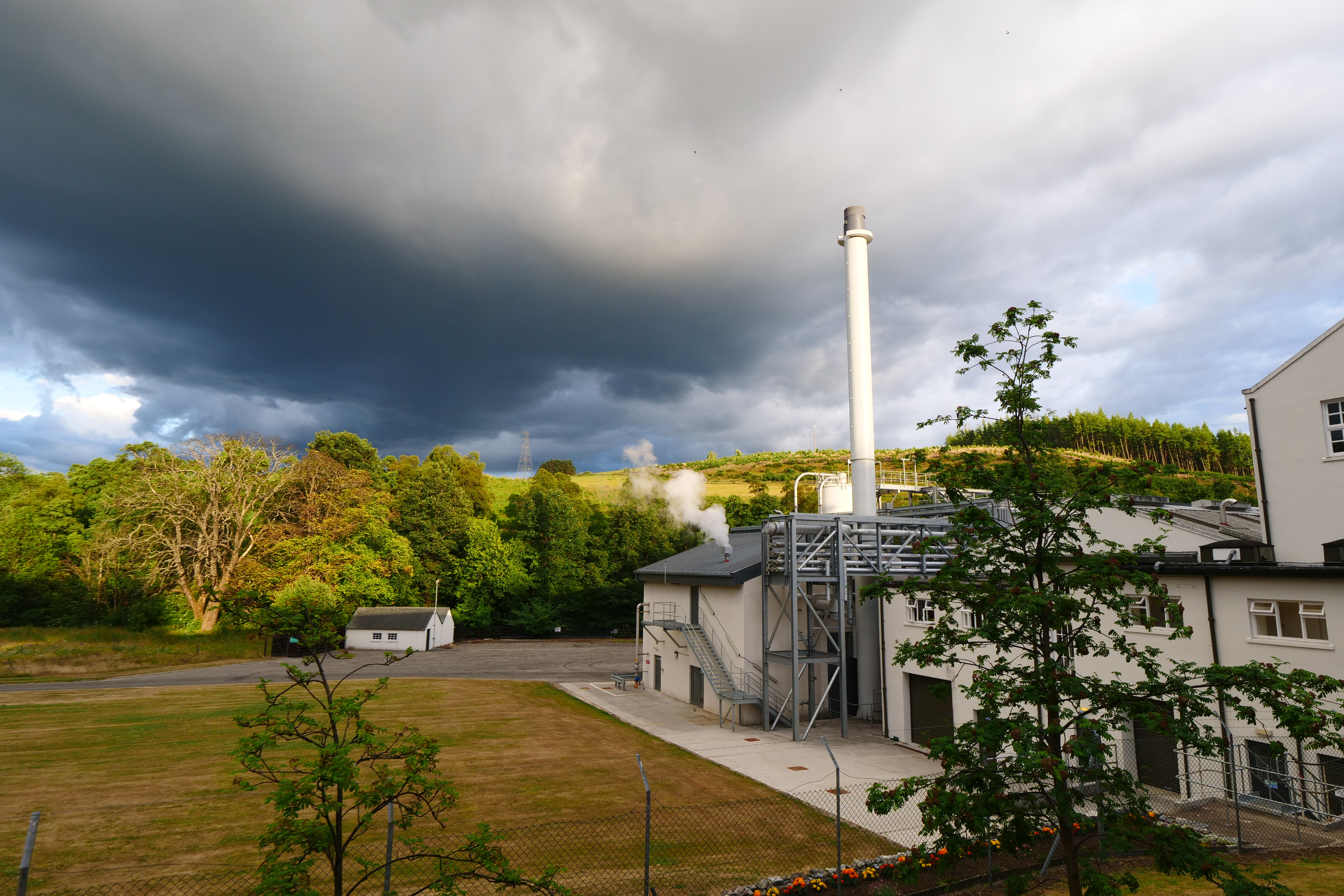 慕赫酒廠創立近200年始終低調，不開放參觀，也沒有遊客中心。