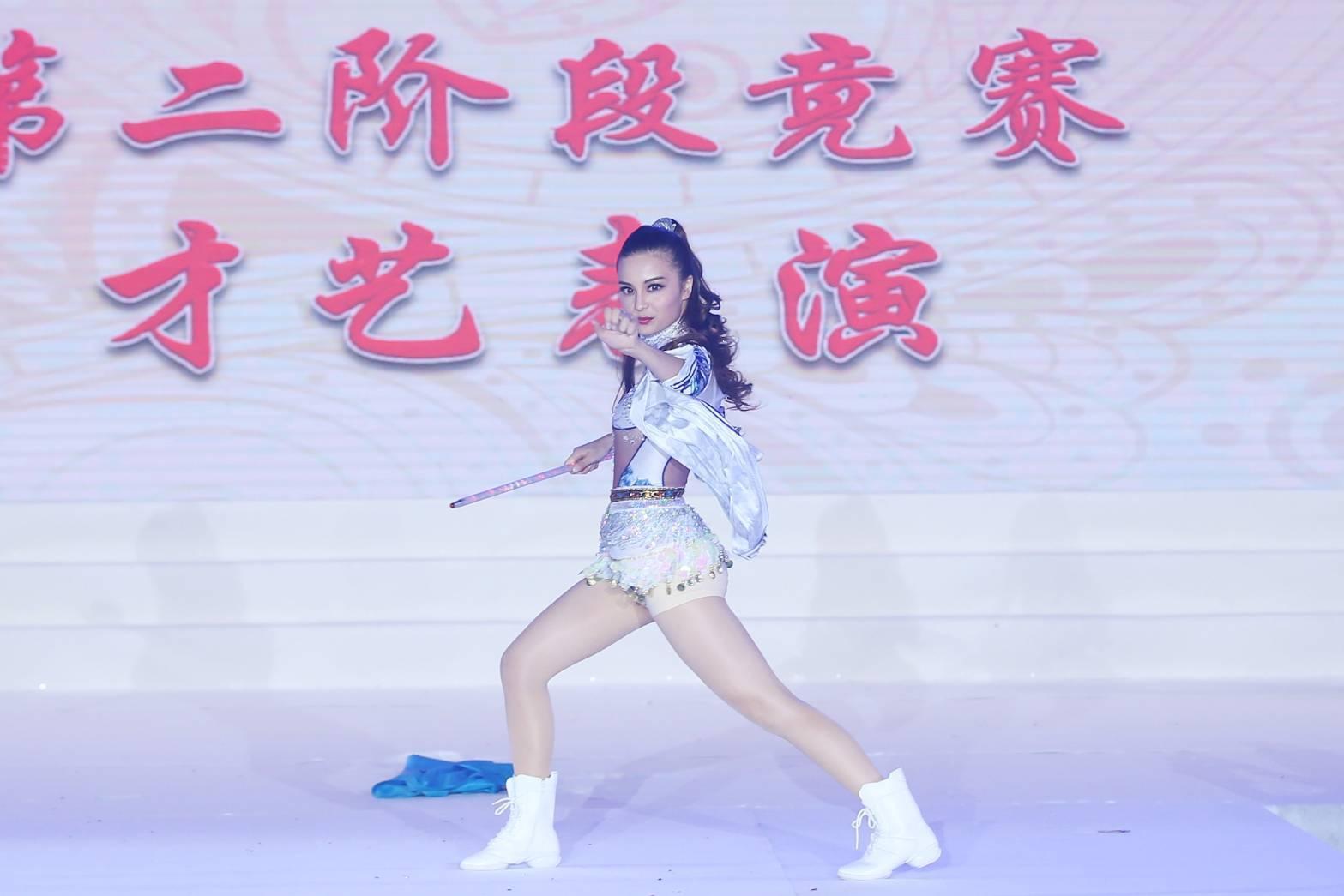 李棠霓結合中國武術與舞蹈的才藝表演讓她拿下亞軍。(全球城市小姐選拔協會提供)