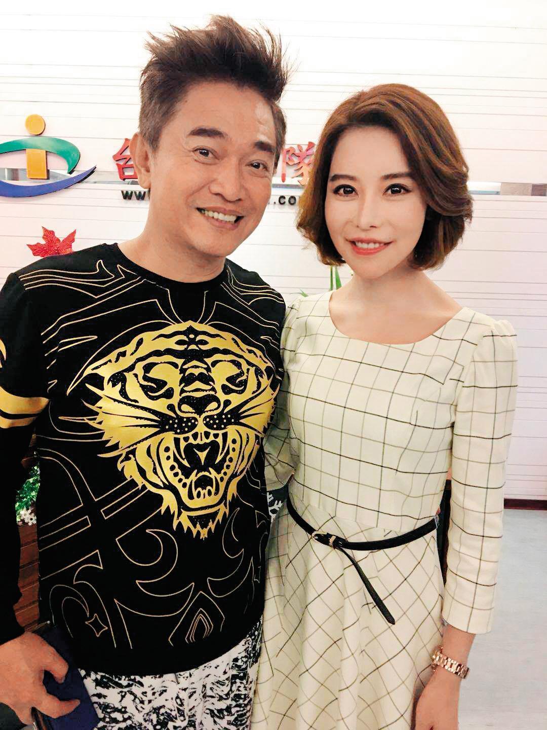 吳宗憲（左）誇口年底前要打造全新的斯容，讓她受寵若驚。（翻攝自斯容臉書）