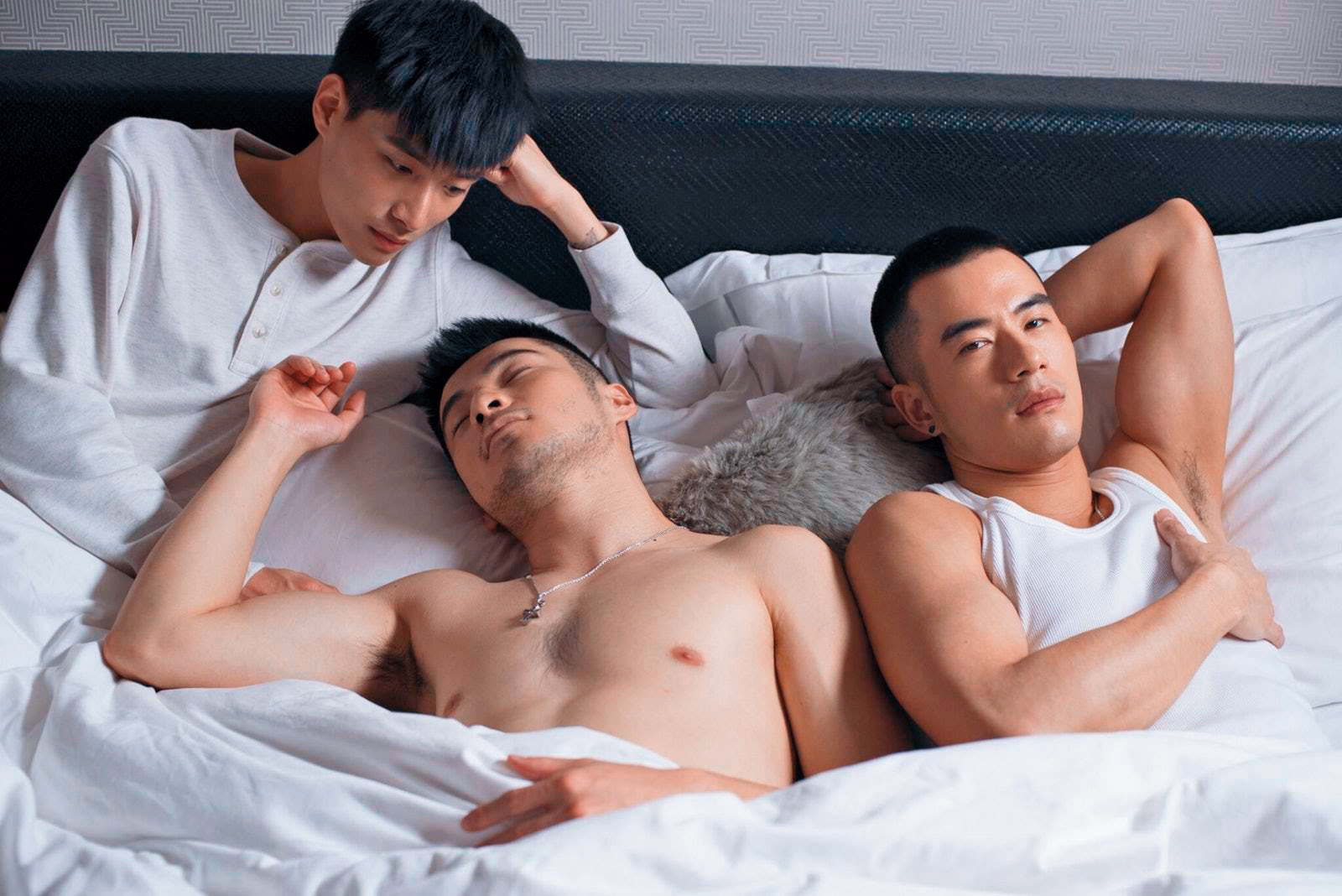 同志電影《紅樓夢》由陳彥名（左起）、呂金象、紀言愷主演，但電影尺度驚人，還被同志族群批「消費同志」。（翻攝自《紅樓夢》粉專）