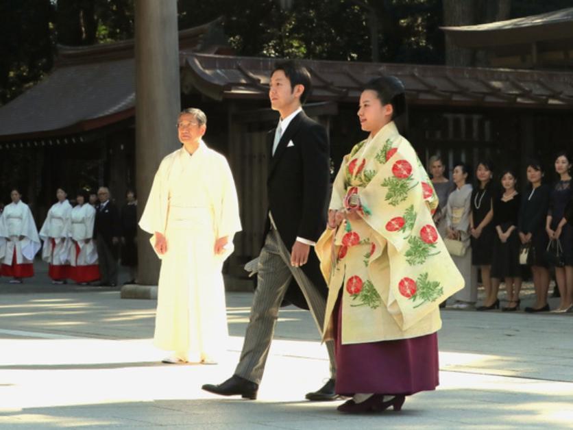 日本皇室絢子公主嫁平民,婚後將脫離皇籍,皇室成員再少一人。(翻攝自朝日新聞)