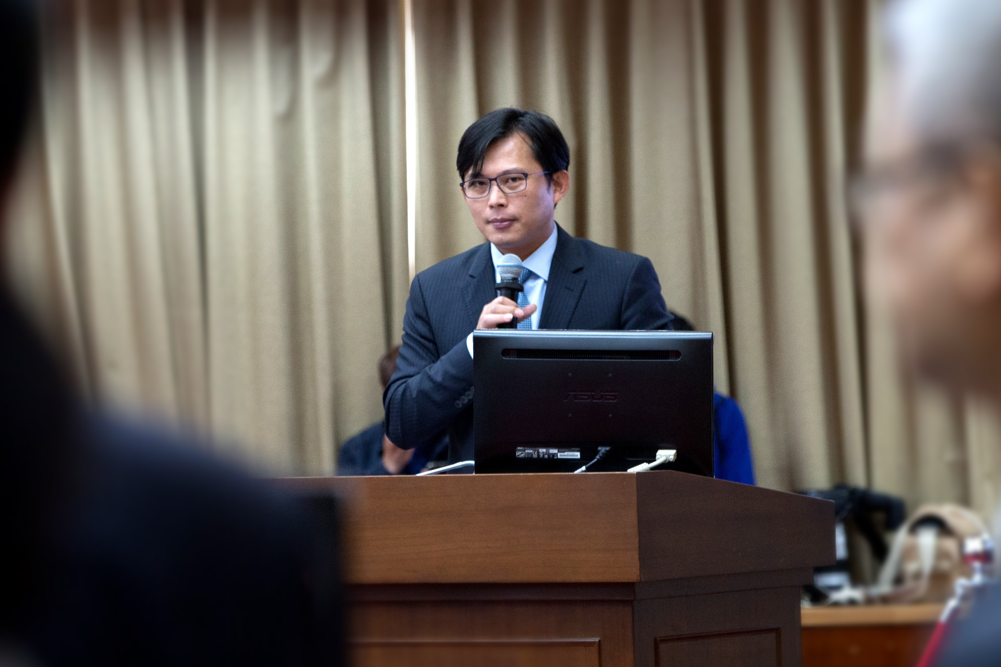 立委黃國昌批交通部長從普悠瑪事件發生至今,仍然搞不清楚問題所在。