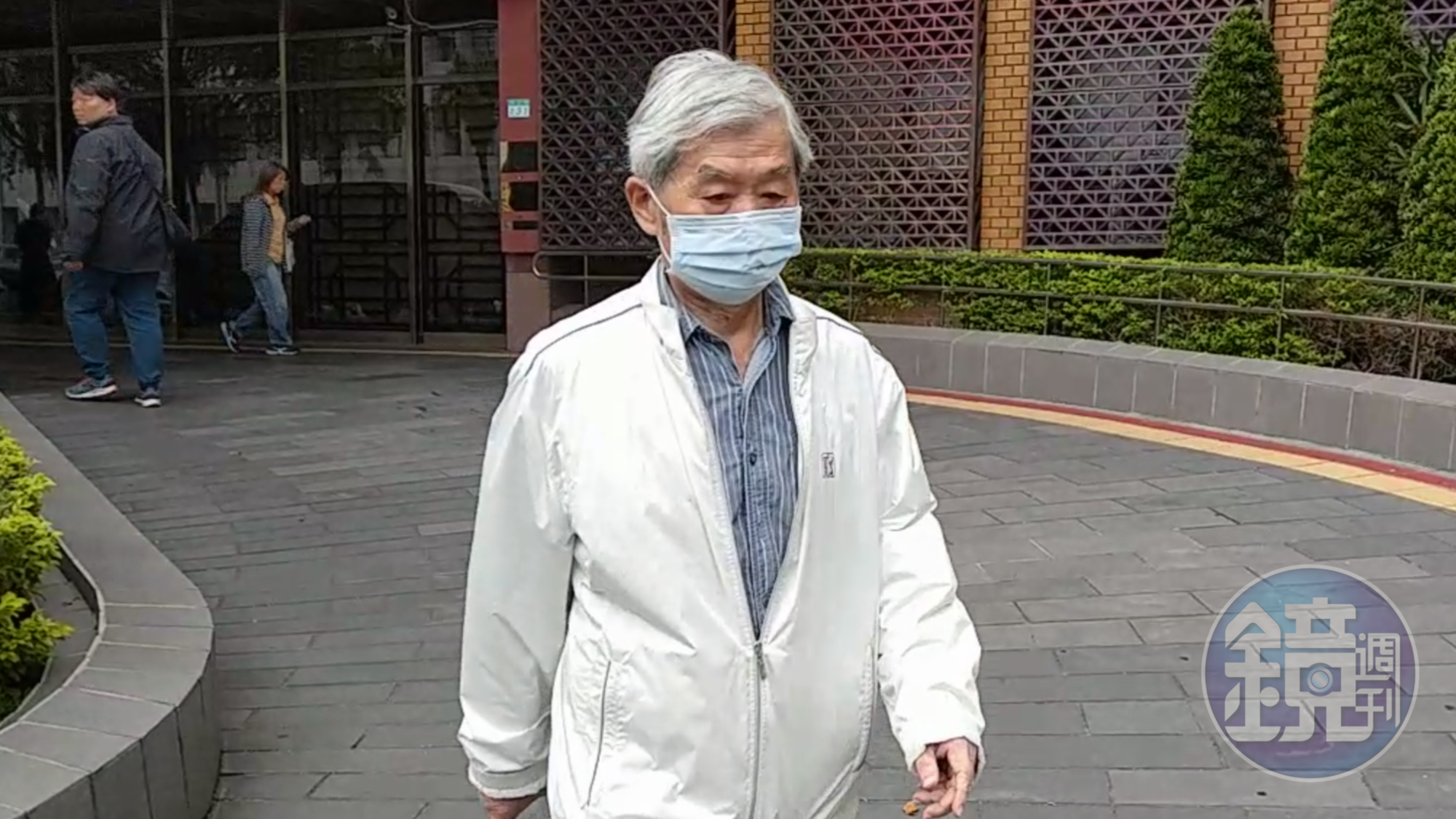 蔡正元的岳父洪信行遭指控與蔡正元是共犯,今出庭應訊。