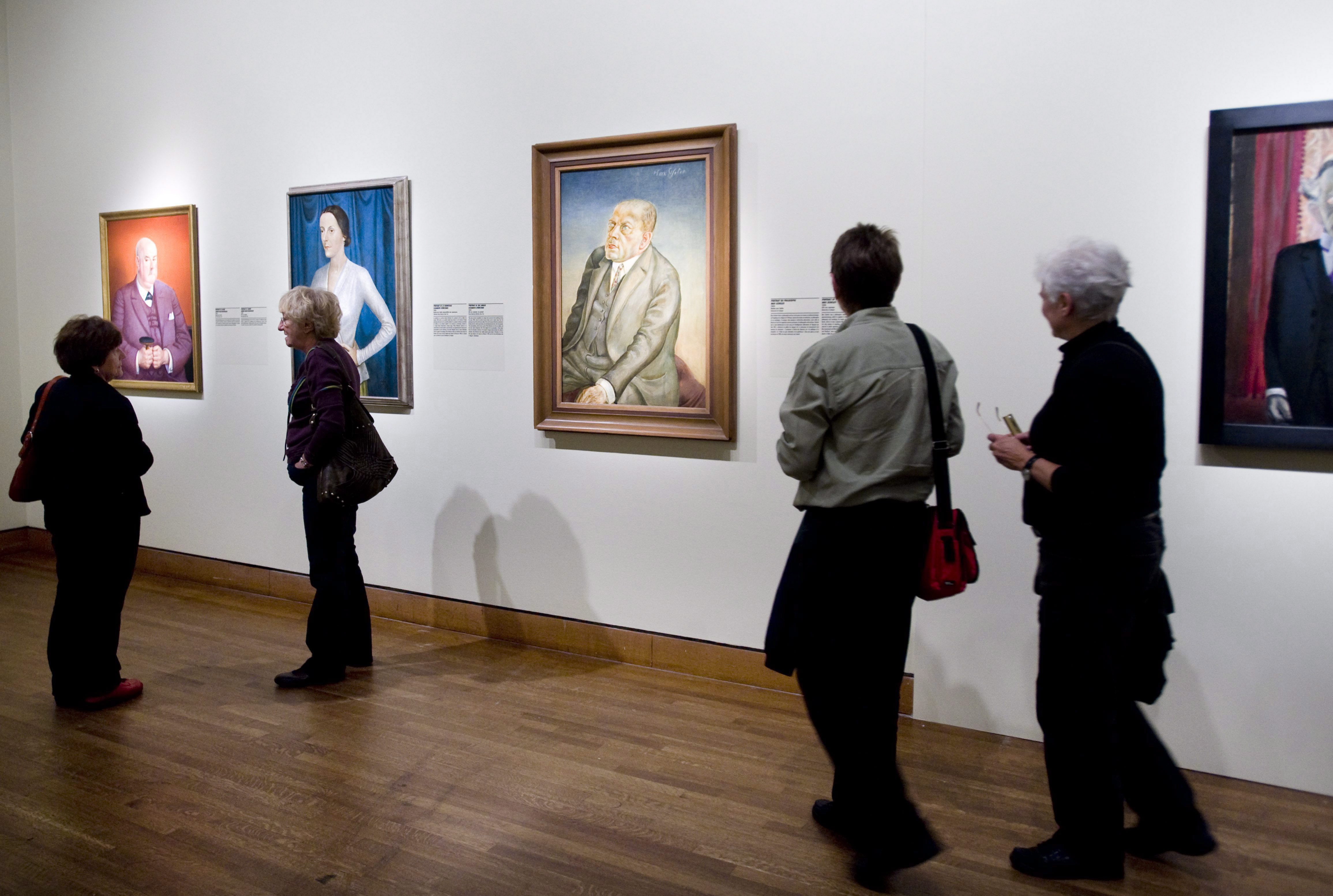 現在逛美術館也能治病，加拿大有一群醫生開設藝術治療計畫，協助患者改善健康。（東方IC）