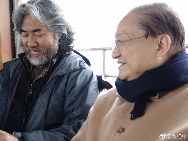 金庸30日過世，文壇政壇和演藝圈名人都哀痛不已。（摘自微博）