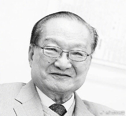 金庸認為人要經過寒徹骨，方能成就大業。（摘自微博）