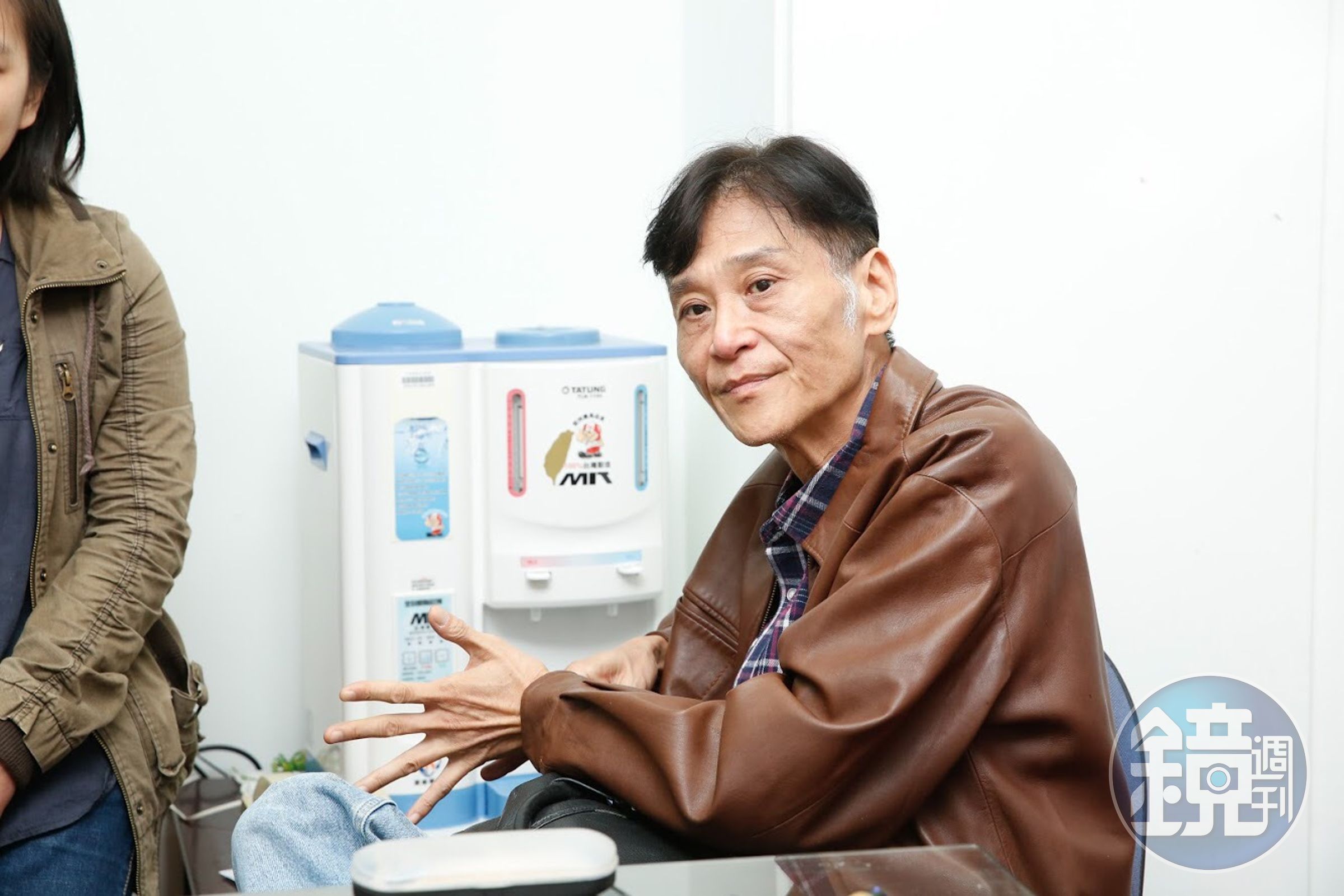 演員喜翔承認與狄鶯姊姊狄玫未婚生子，但兩人最後終究沒在一起。