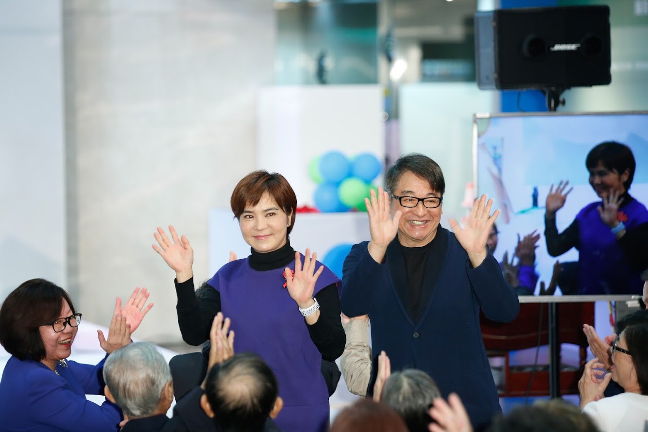 李濤和李艷秋夫妻今參加華視台慶活動，這也是李艷秋22年前離開華視後，第一次踏進老東家。