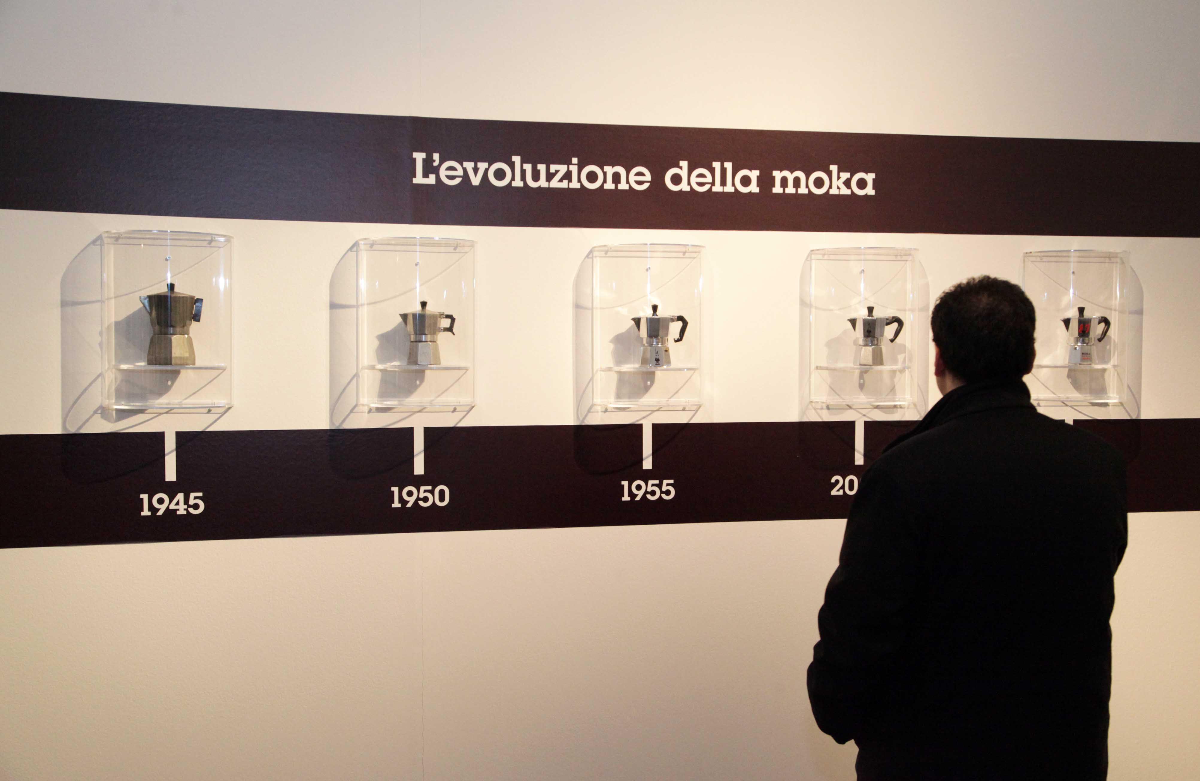 義大利摩卡壺大廠Bialetti不敵自動化咖啡機的威脅，銷售狀況不佳，公司面臨破產。（東方IC）