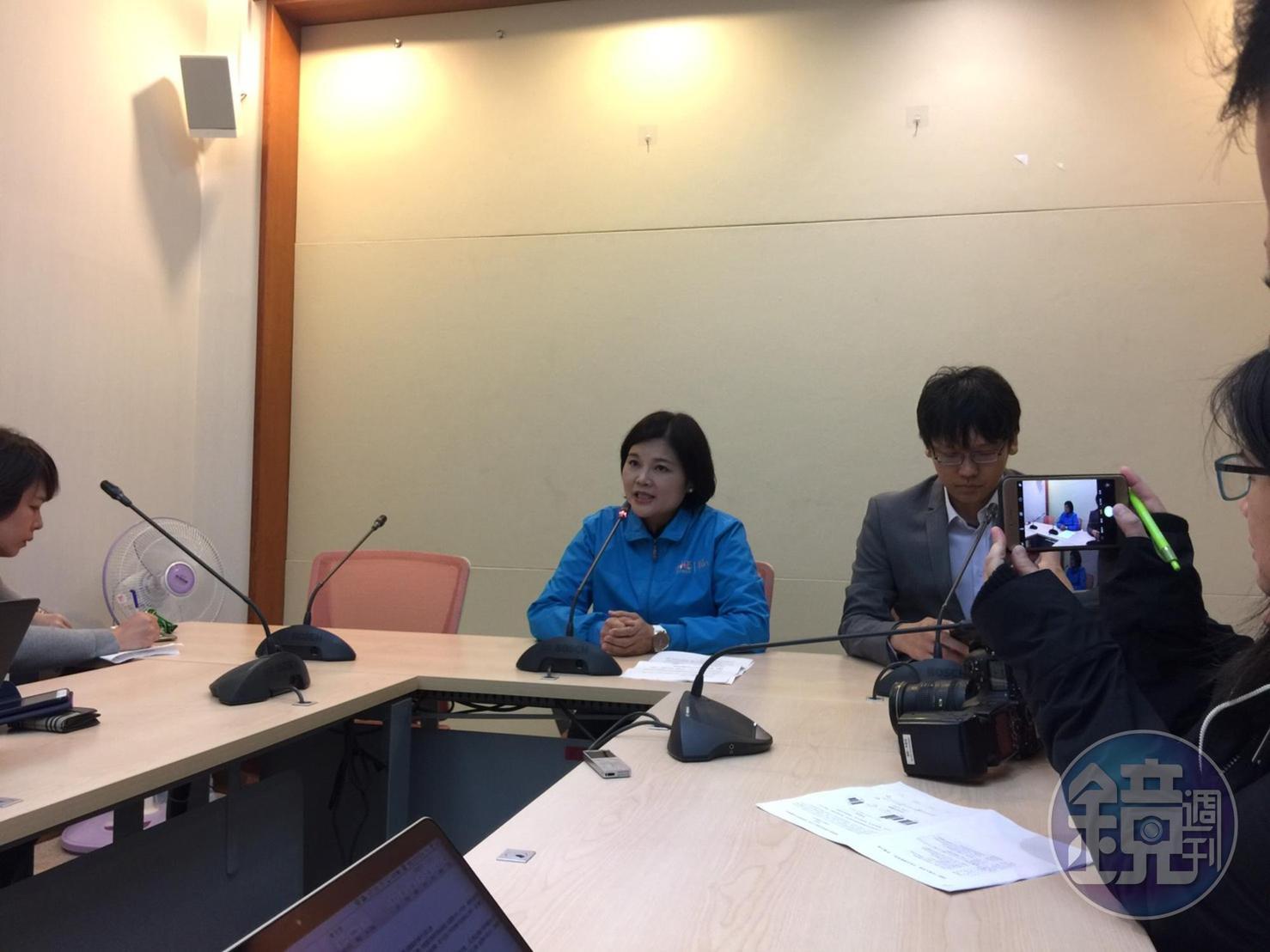 國民黨雲林縣長參選人、立委張麗善今宣布辭去立委一職。